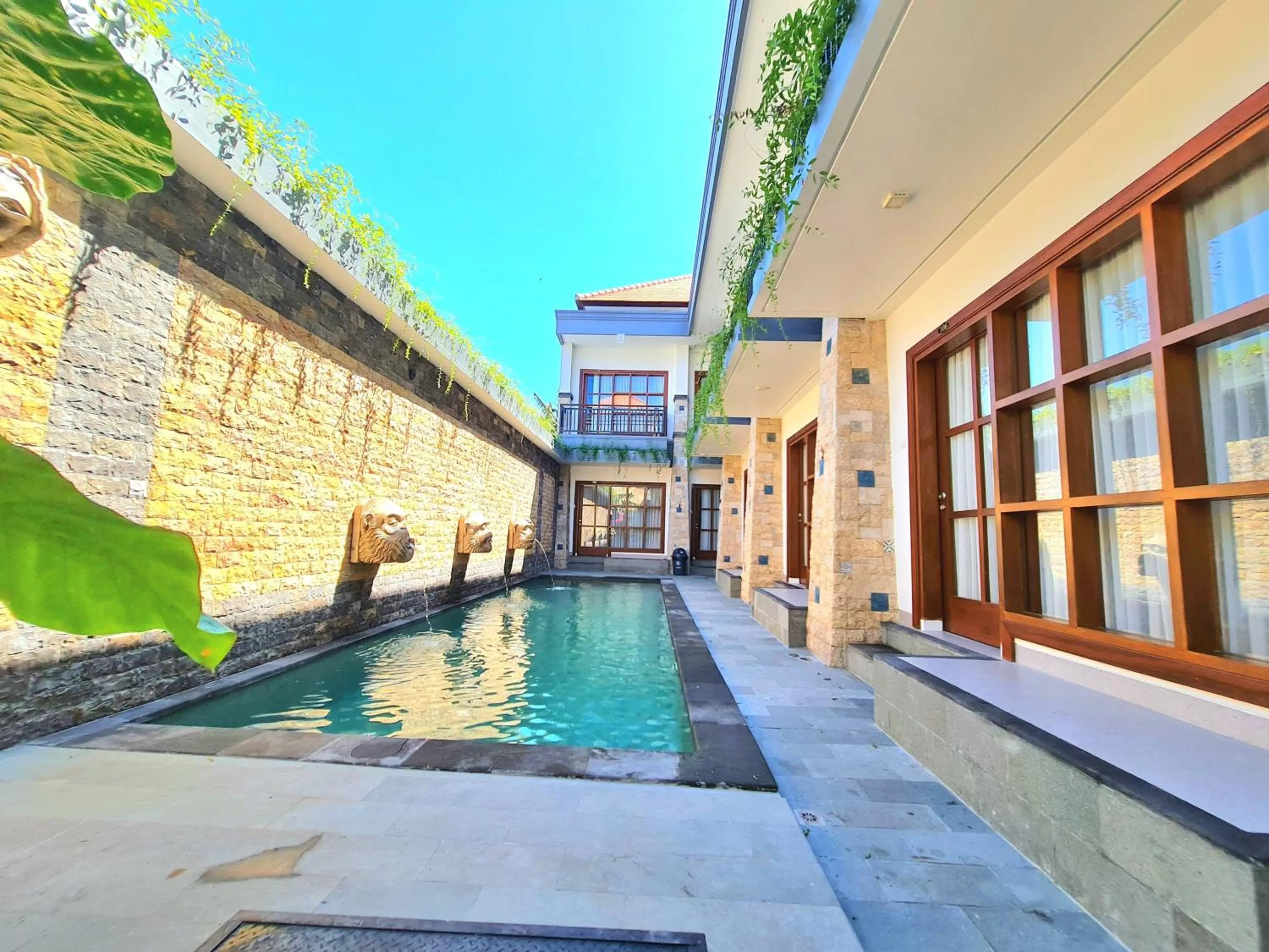 Swimming pool in Kamandaka