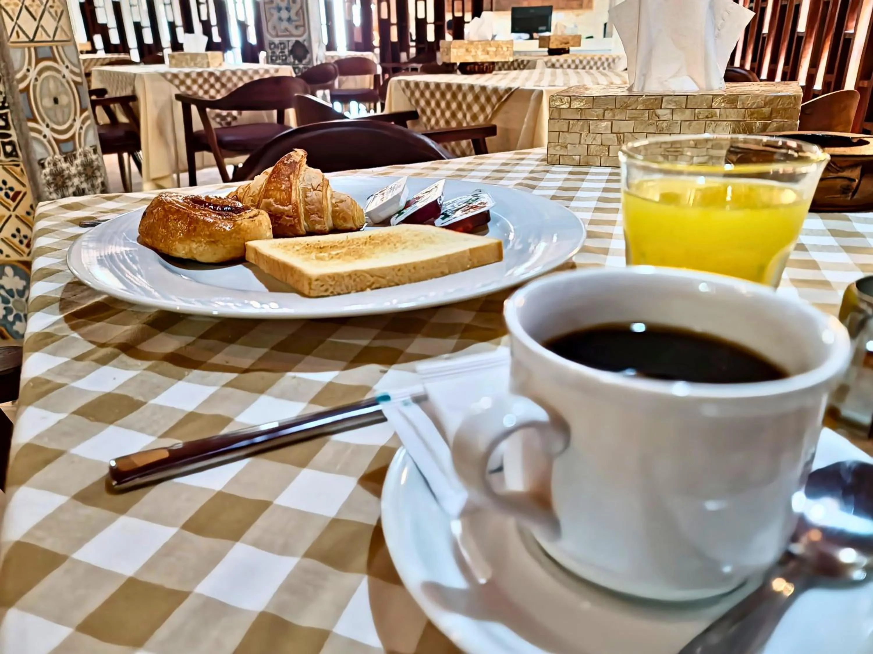 Breakfast in Kamandaka