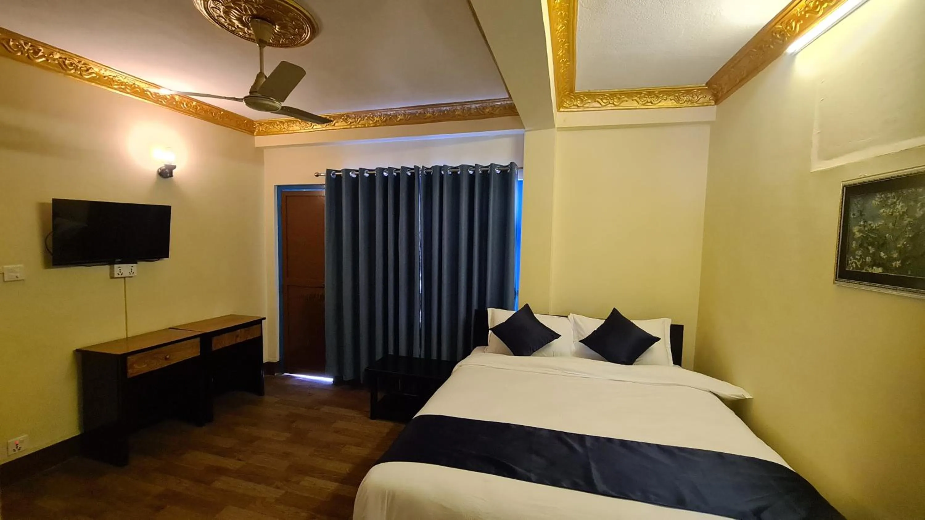 Bed in Temple Town Inn