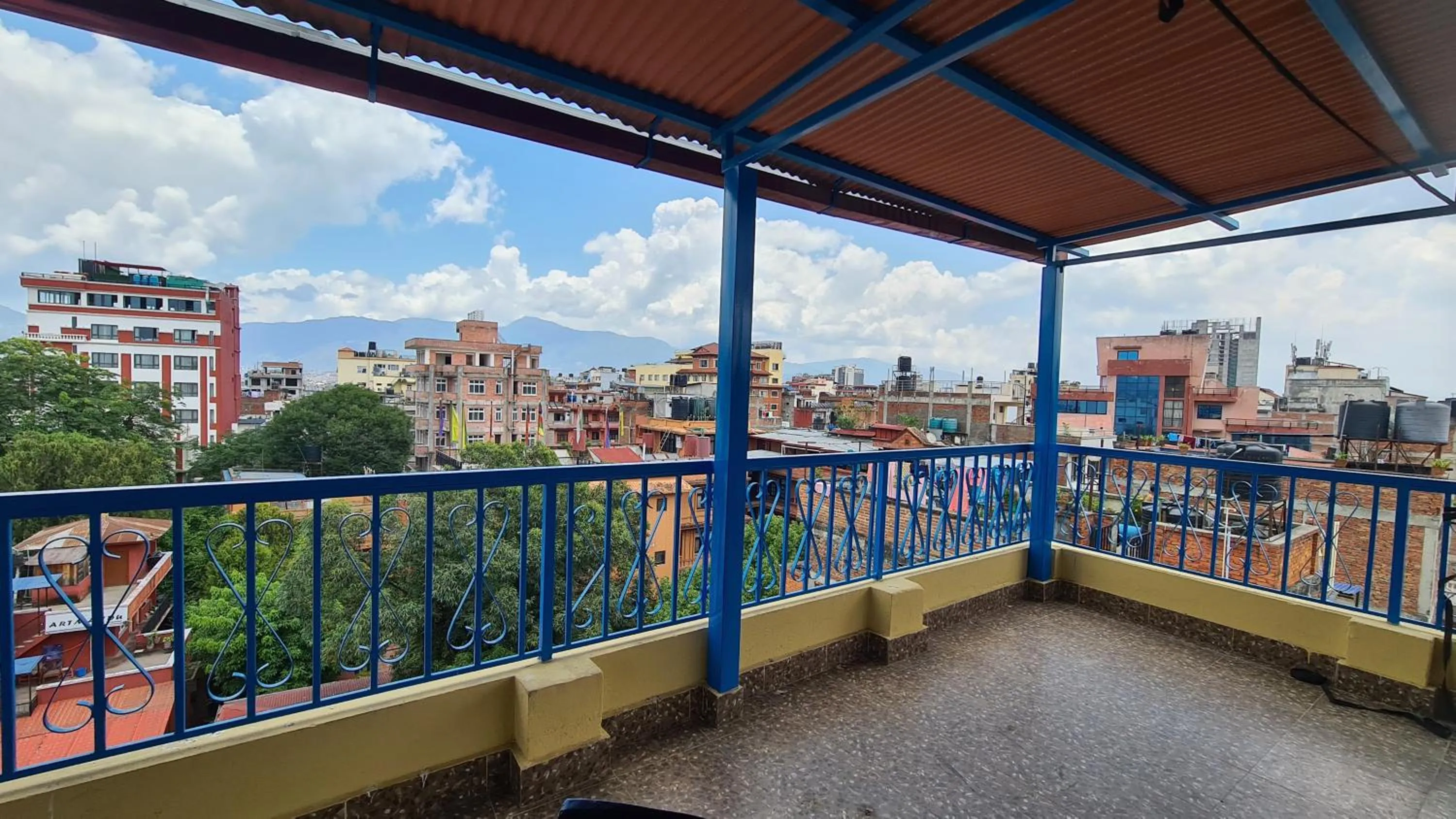 Balcony/Terrace in Temple Town Inn