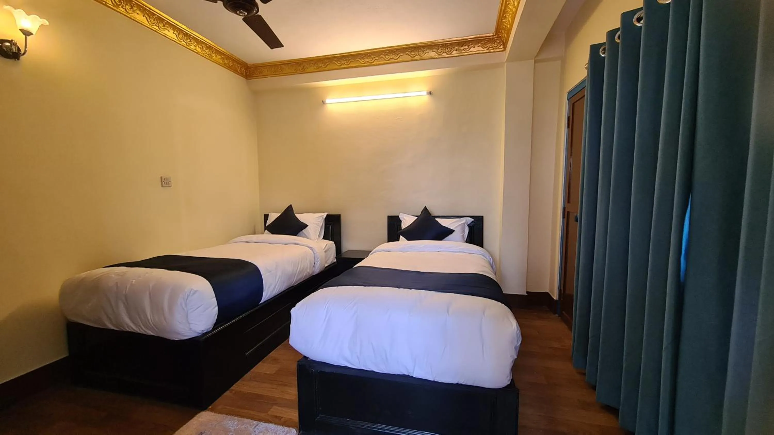 Bed in Temple Town Inn