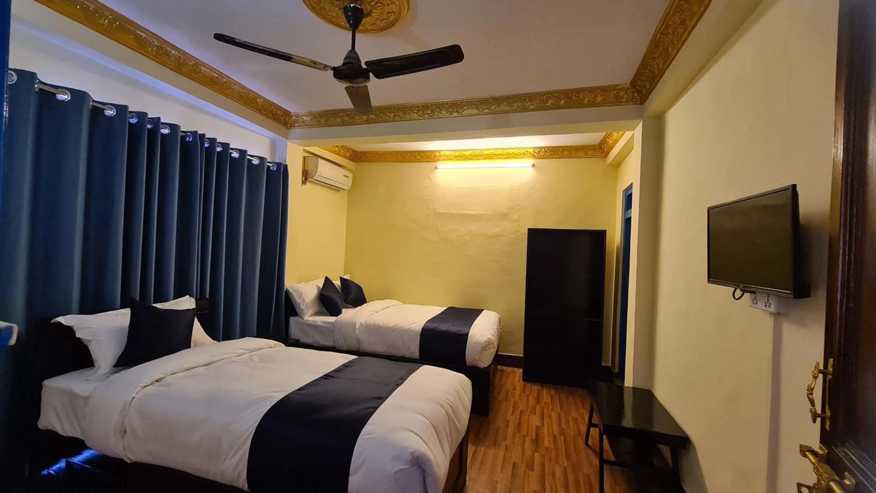 Bed in Temple Town Inn