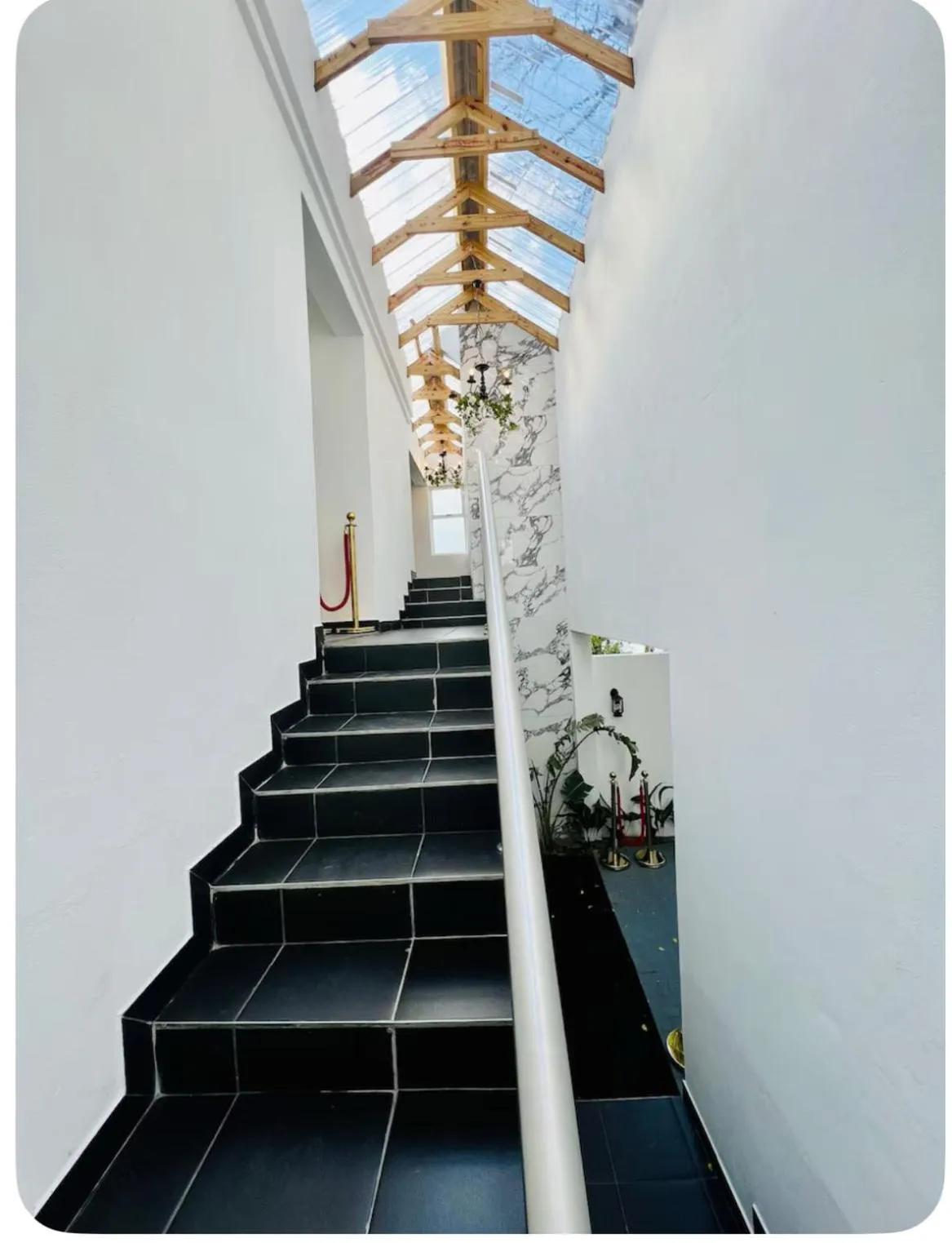 435 on vale boutique aparthotel