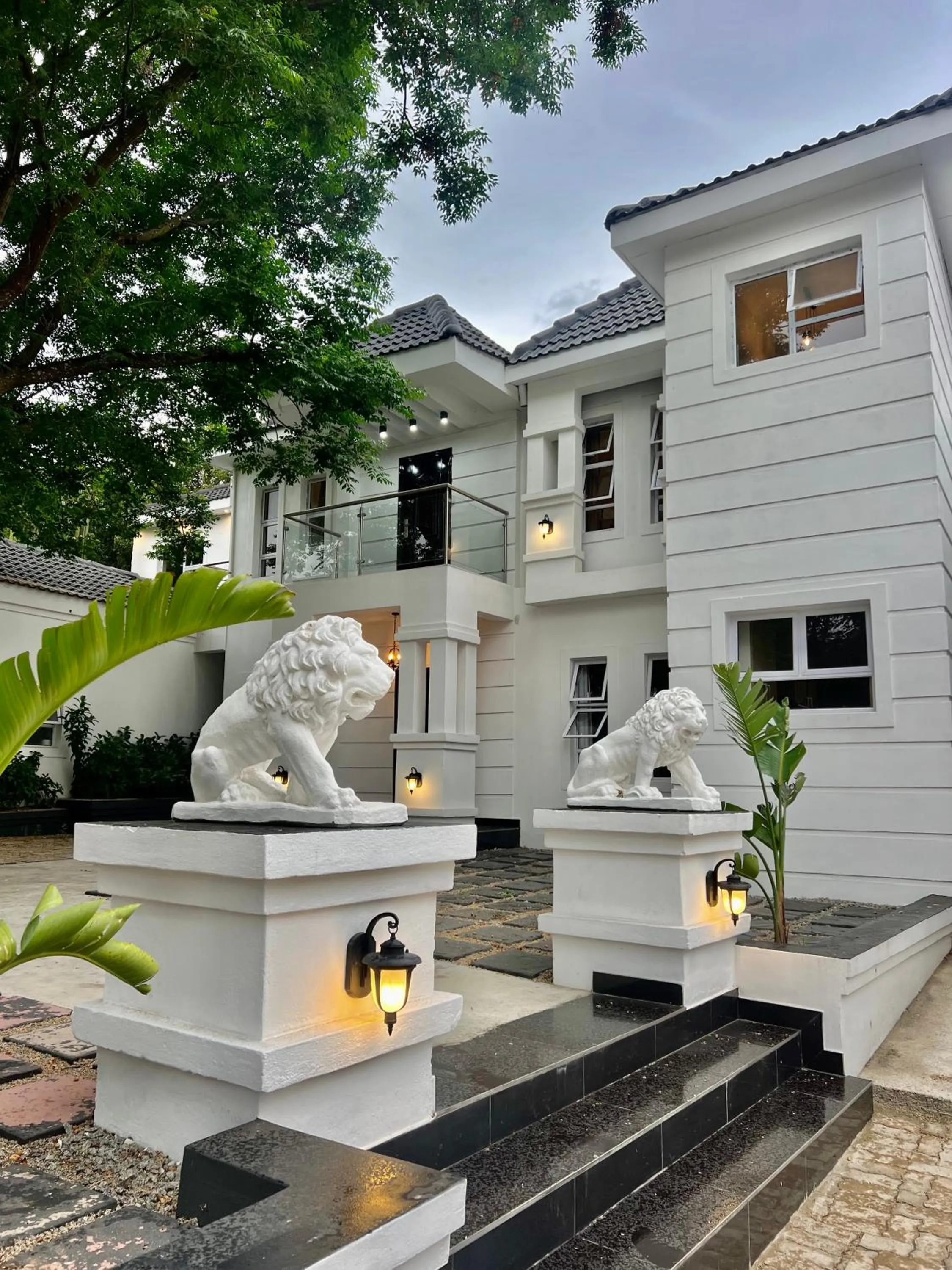 435 on vale boutique aparthotel