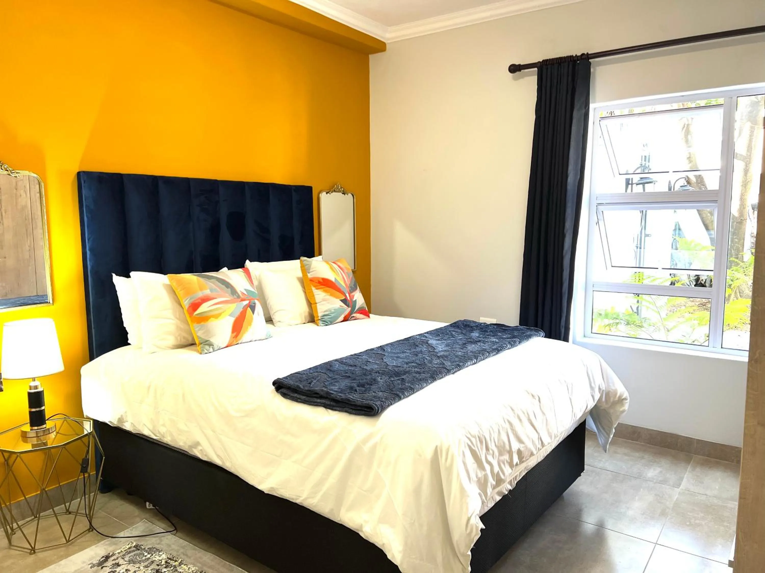 Bed in 435 on vale boutique aparthotel