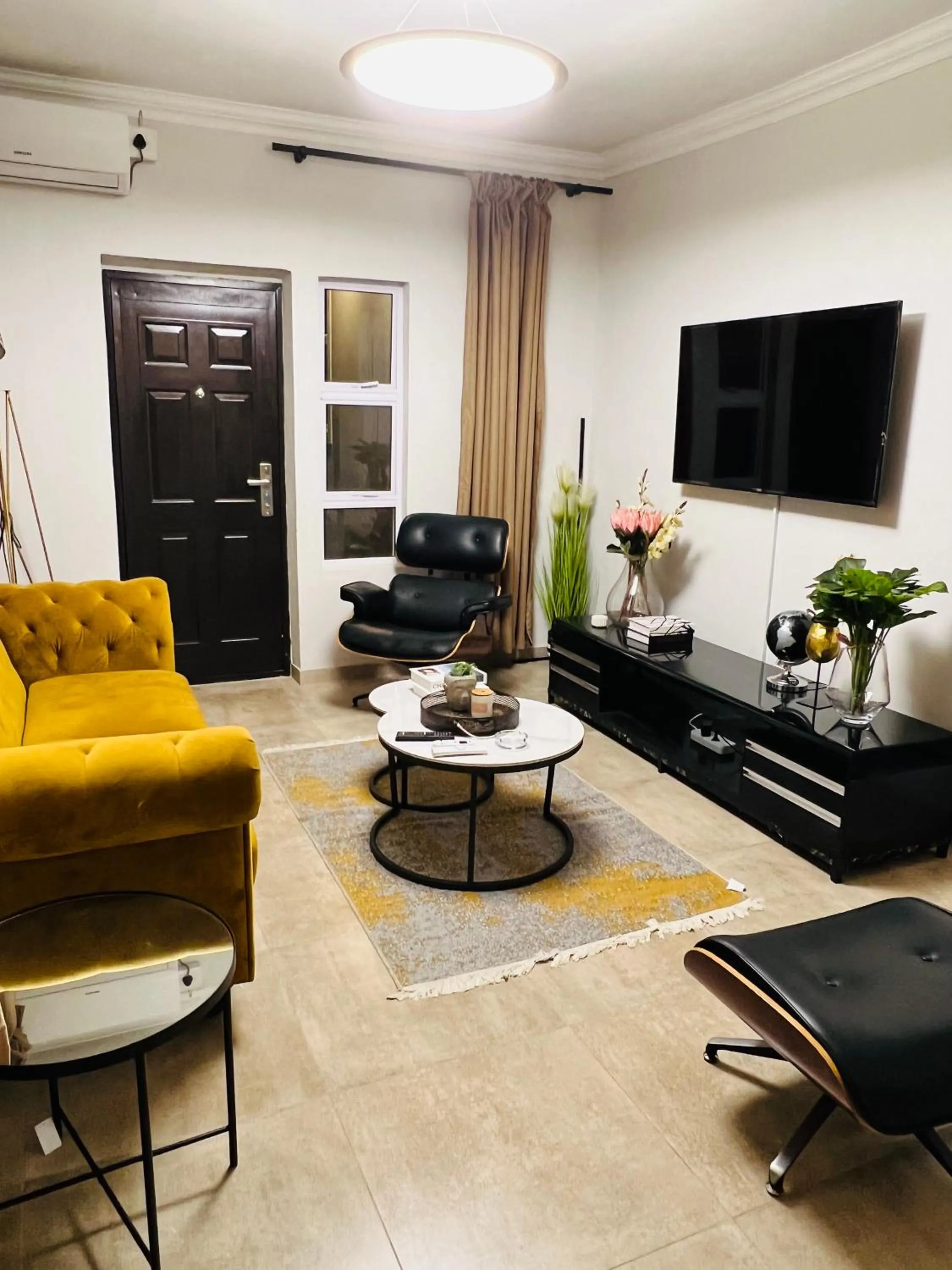 435 on vale boutique aparthotel