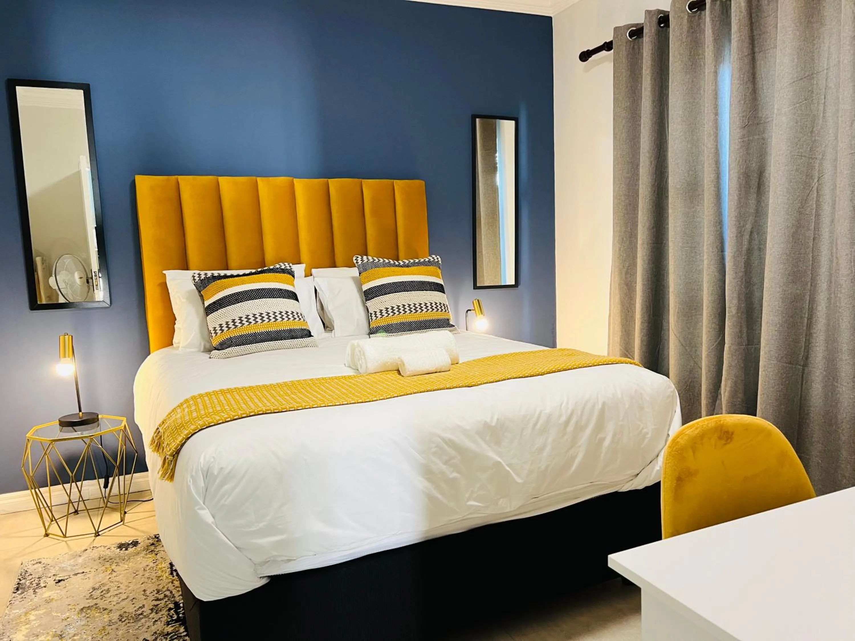 Bed in 435 on vale boutique aparthotel