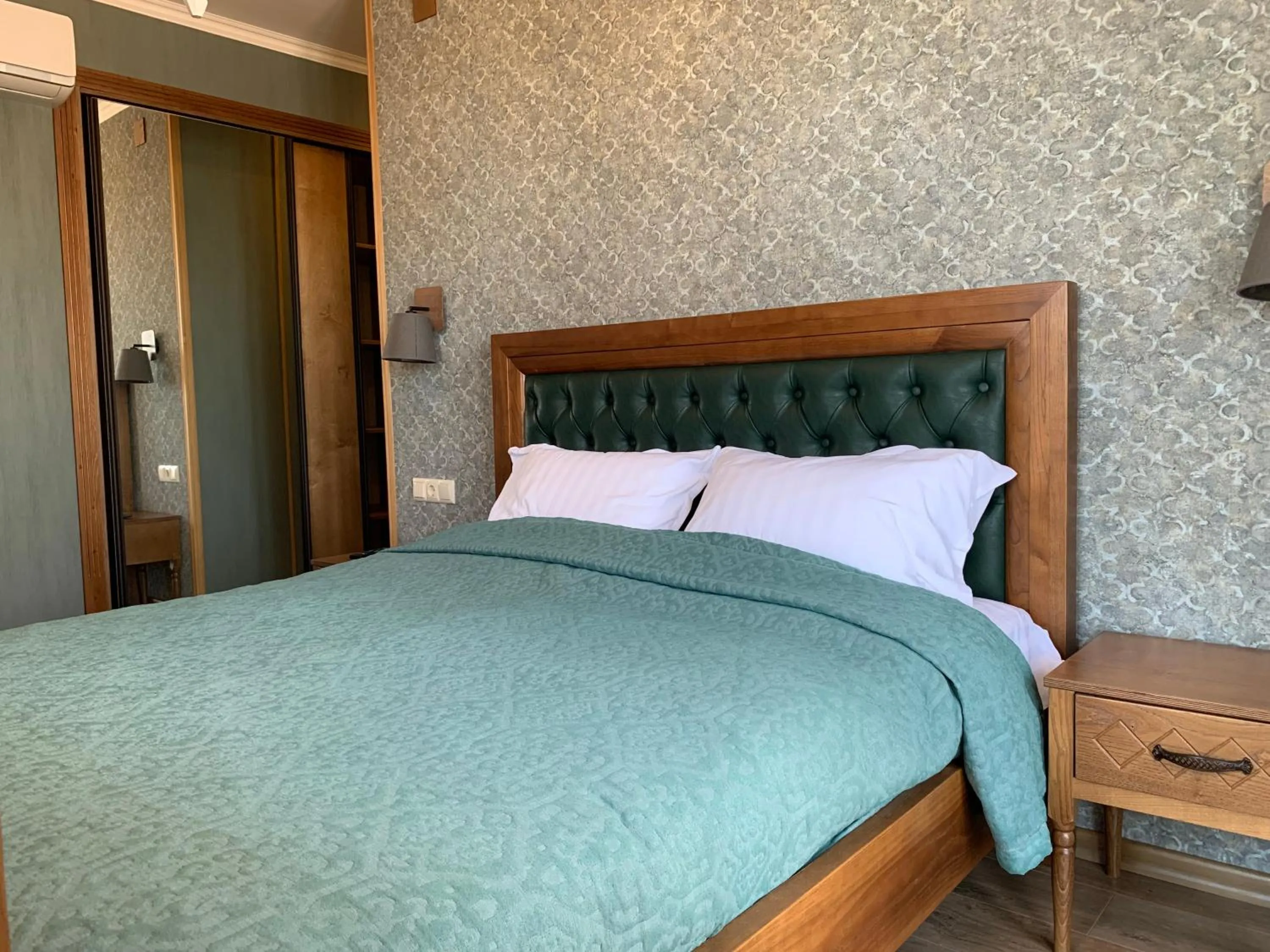 Bedroom, Bed in VinoOdor - ვინოოდორ