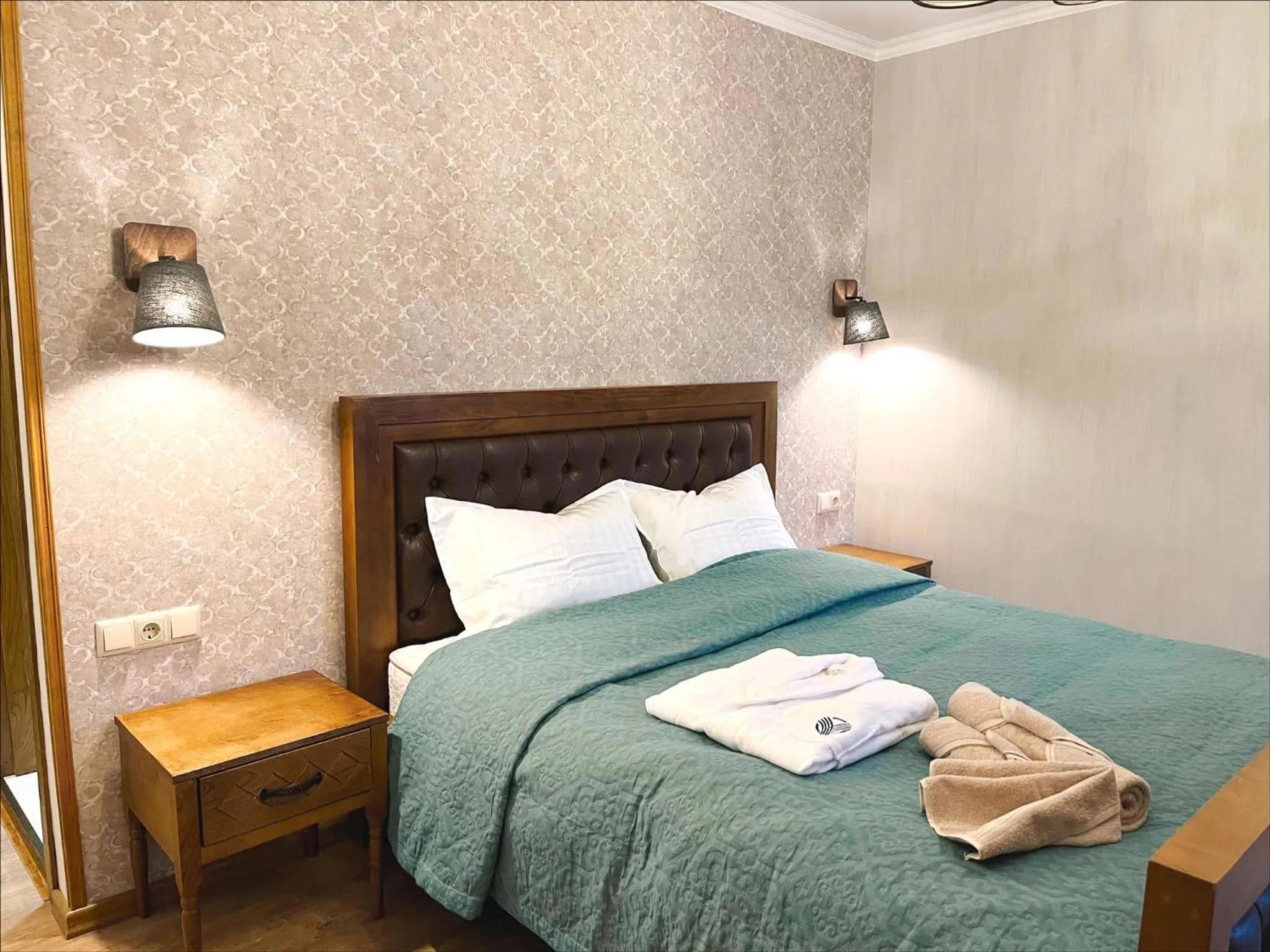 Bedroom, Bed in VinoOdor - ვინოოდორ