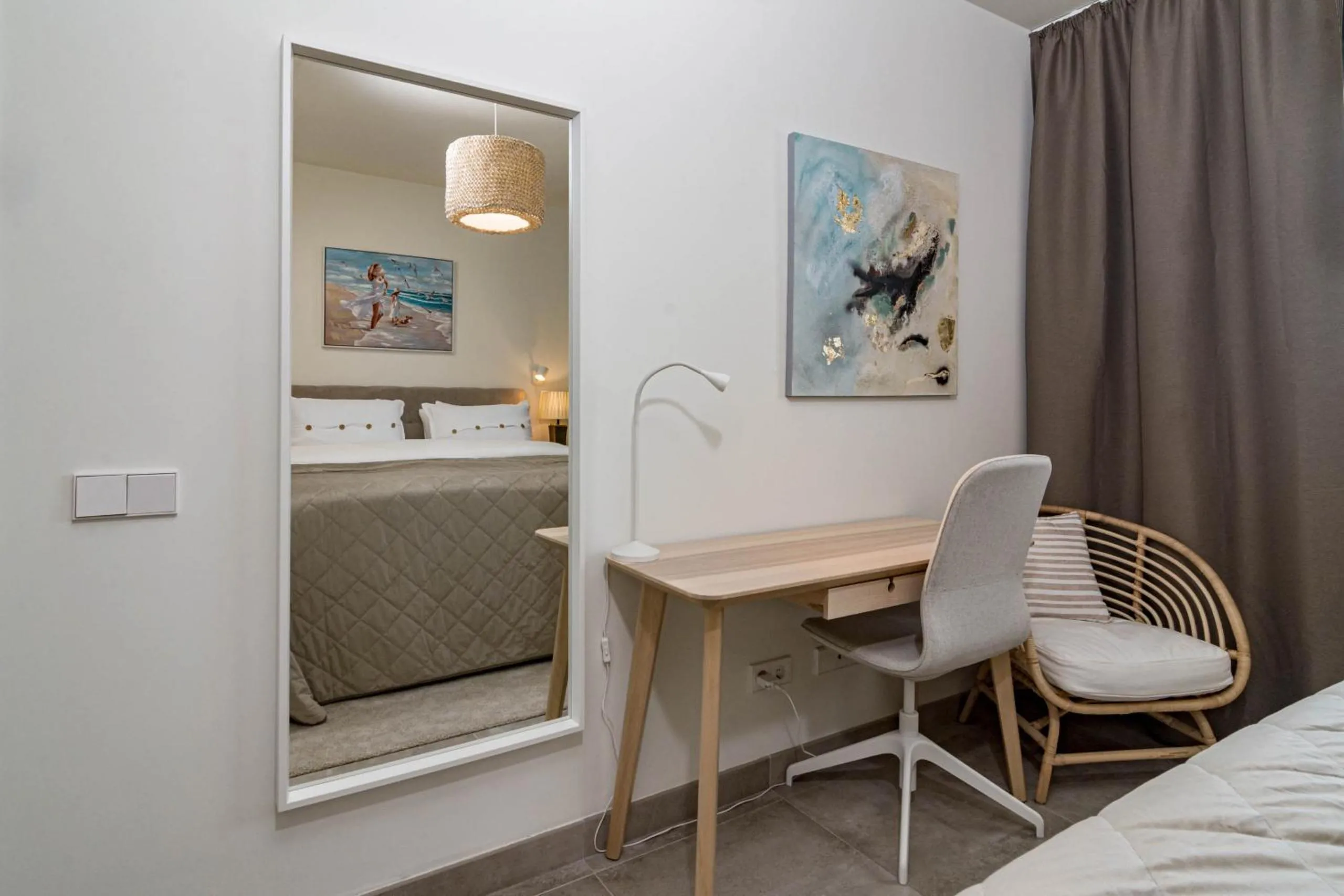 Bed in INF26H- Comfortable and spacious city apartment