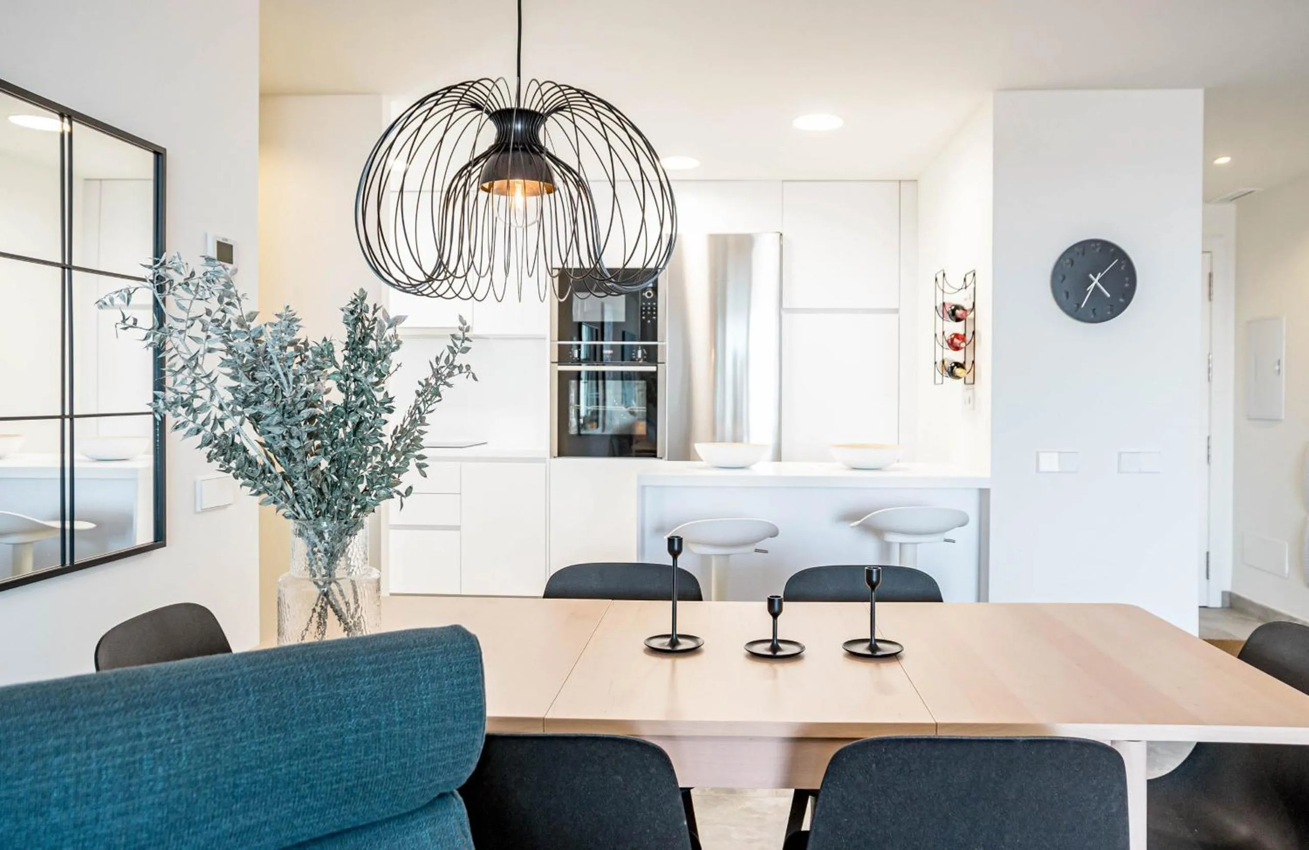 Dining area in INF26H- Comfortable and spacious city apartment