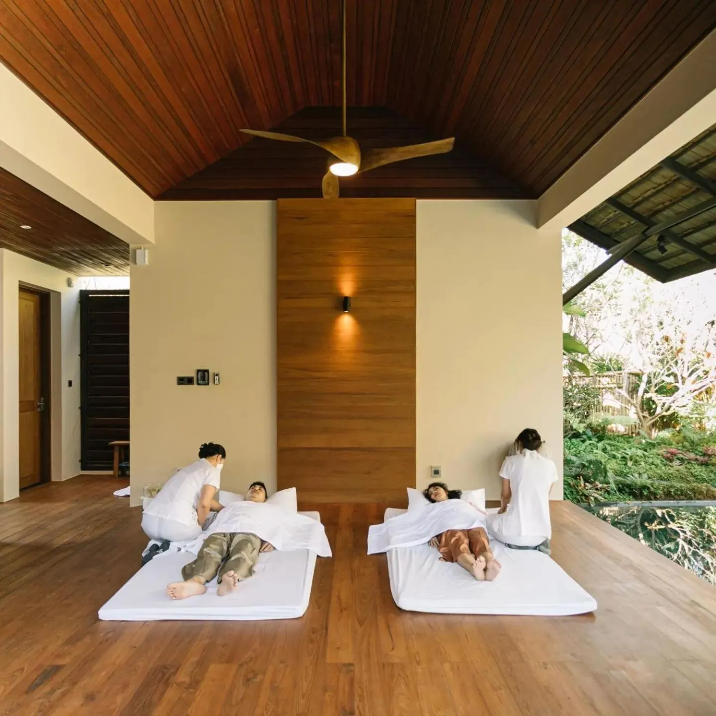 People in Rarin Villas