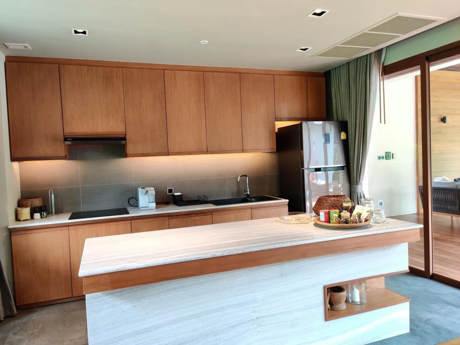 Coffee/tea facilities in Rarin Villas