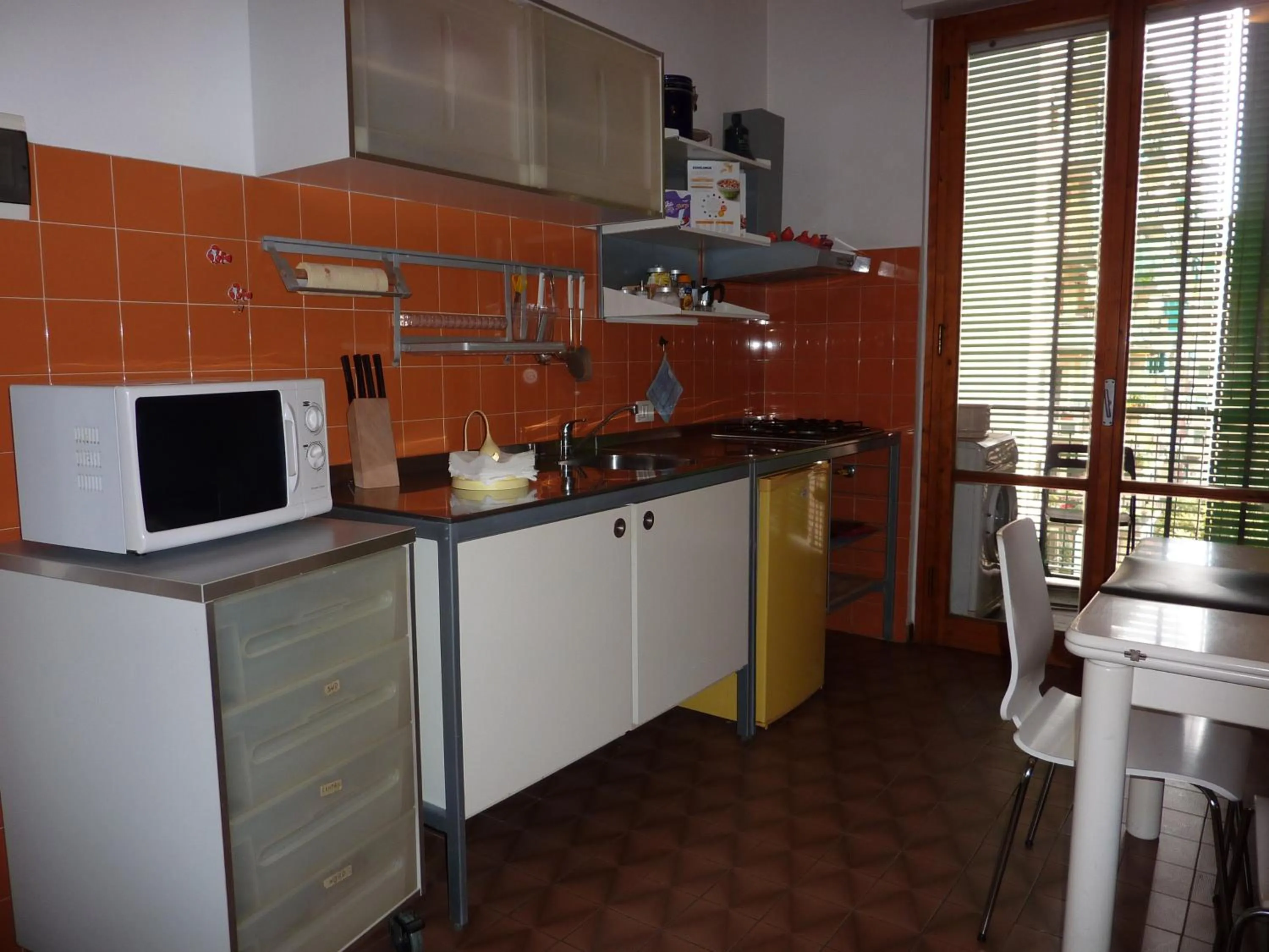 Communal kitchen in A Firenze da Paolo
