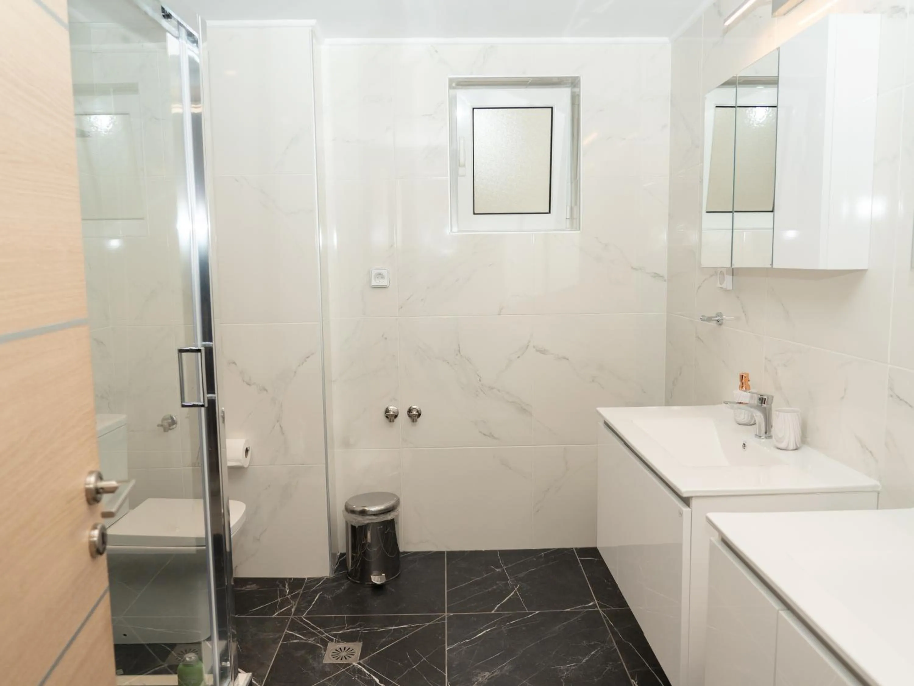 Bathroom in ALLAGIANNIS GROUP APARTMENTS