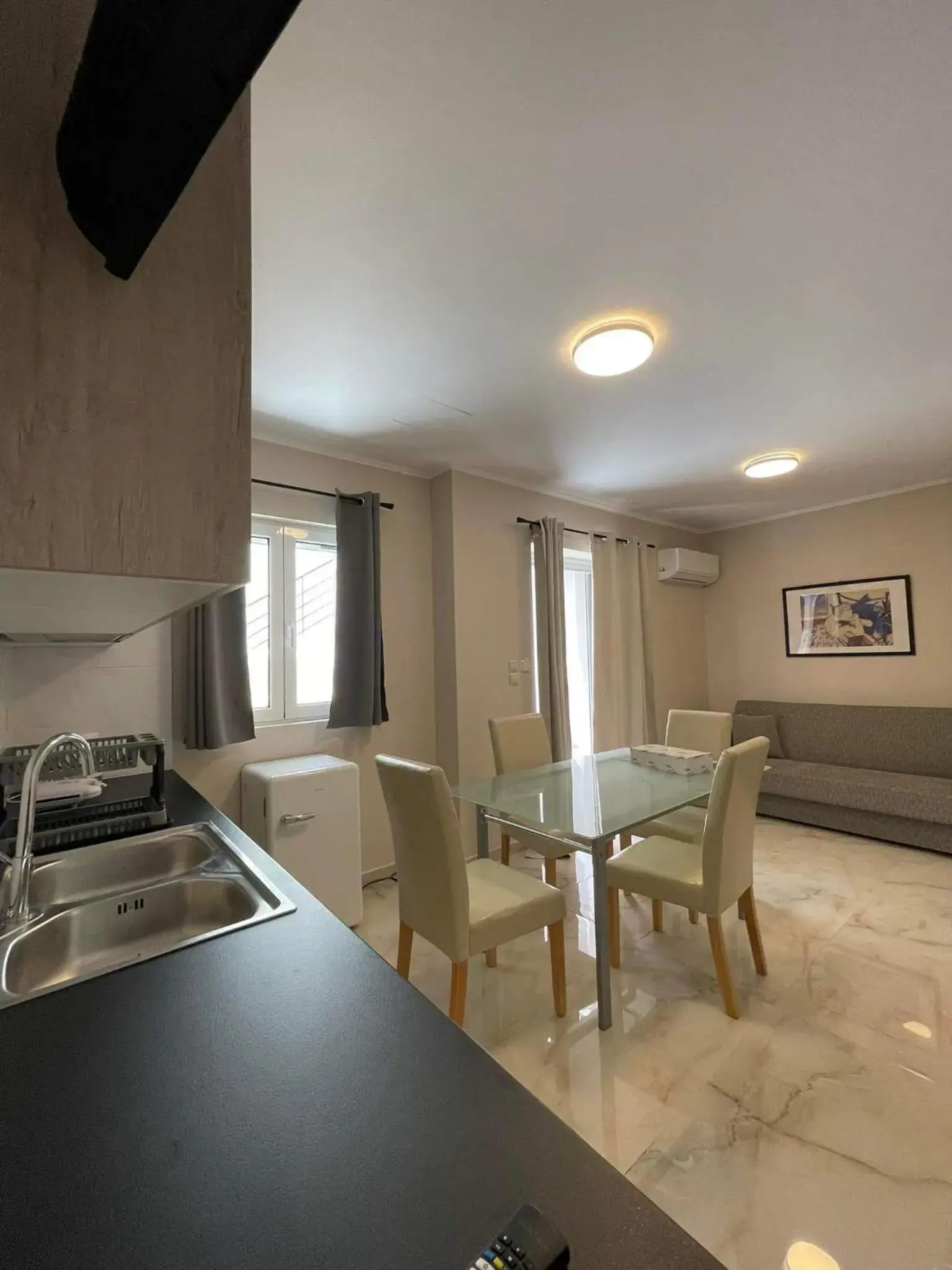 Family Room in ALLAGIANNIS GROUP APARTMENTS Family Room in ALLAGIANNIS GROUP APARTMENTS