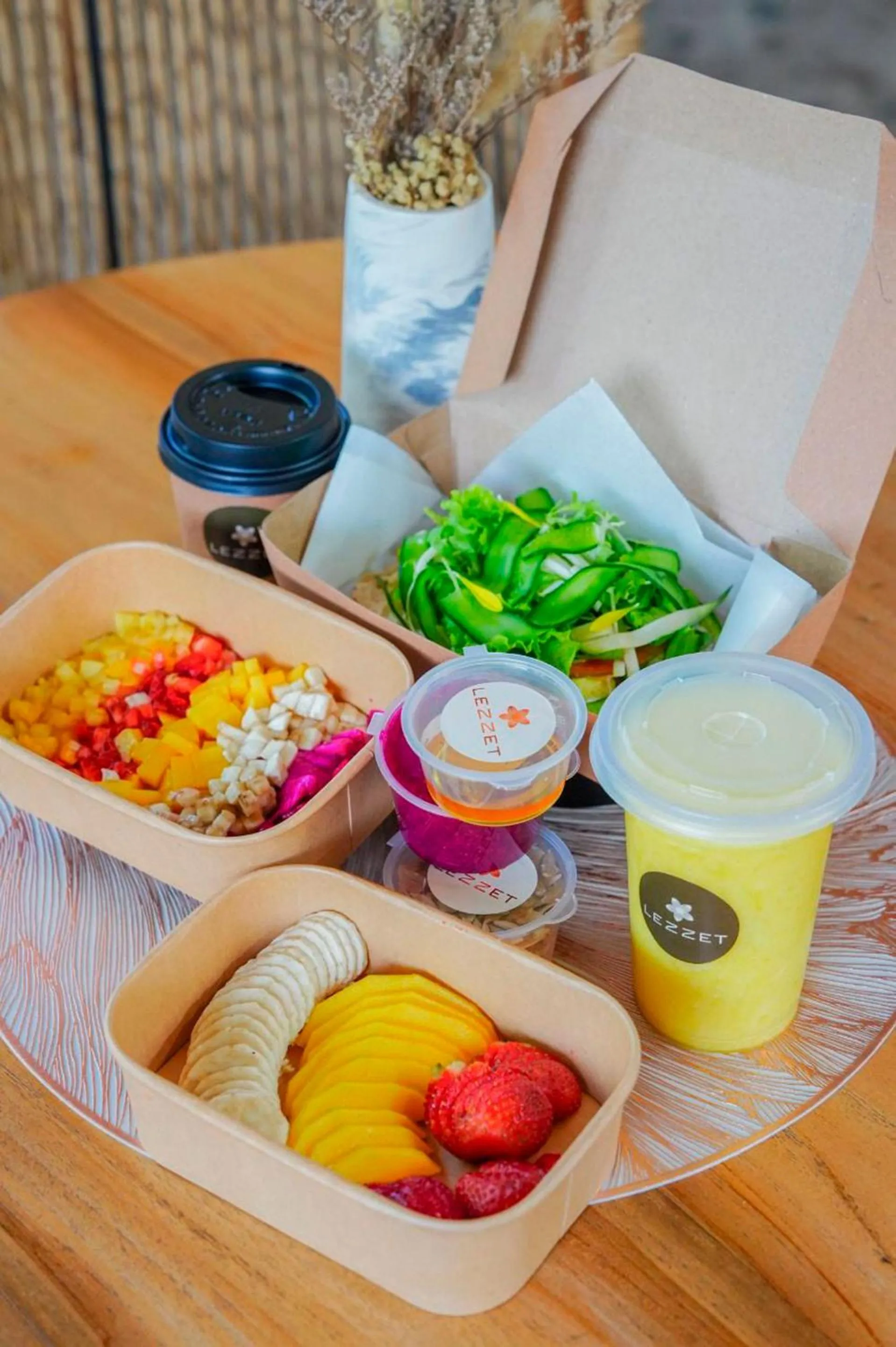 Breakfast in Tembaga Serenity Villa - Paradise with Pool and Garden