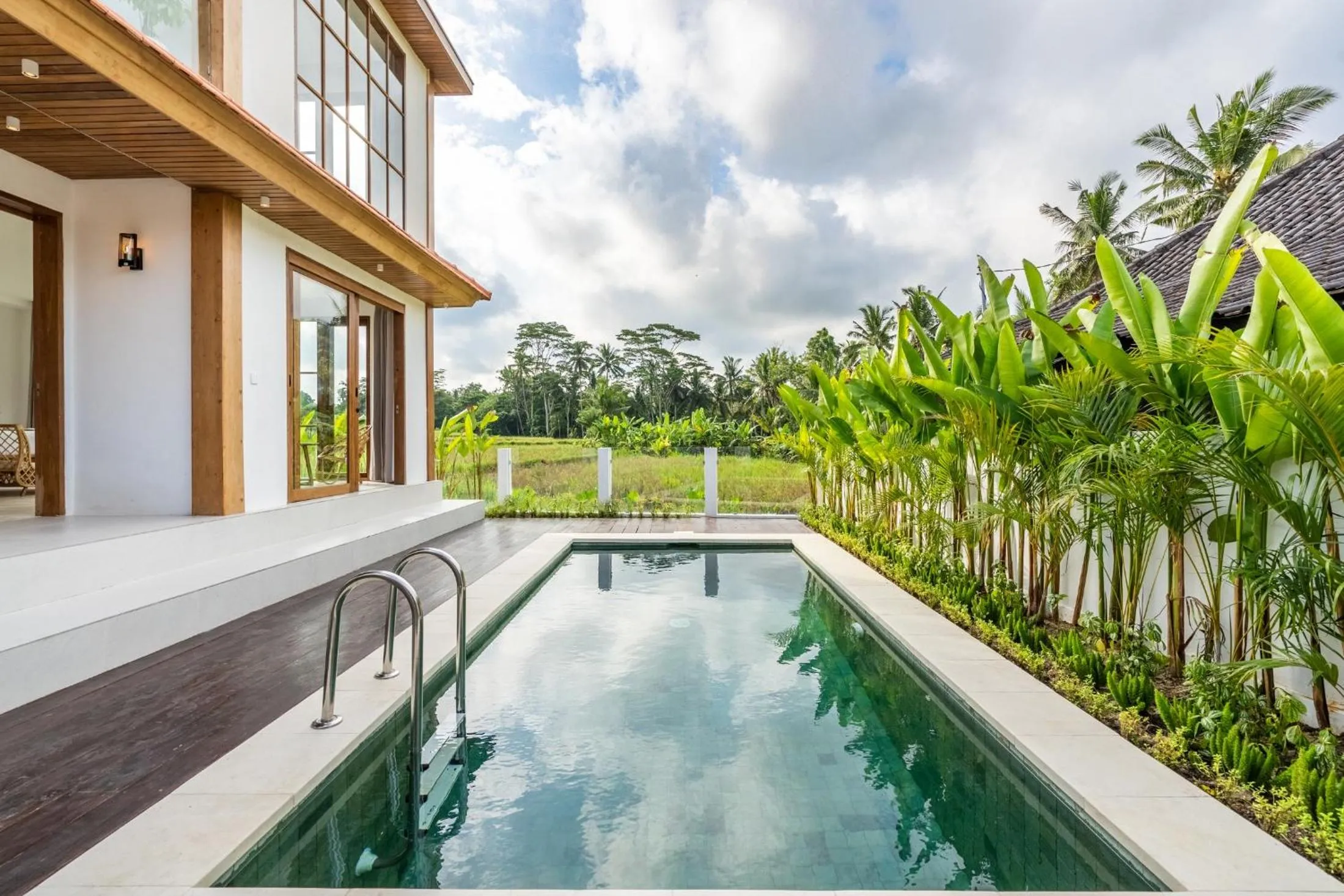 Property building in Tembaga Serenity Villa - Paradise with Pool and Garden