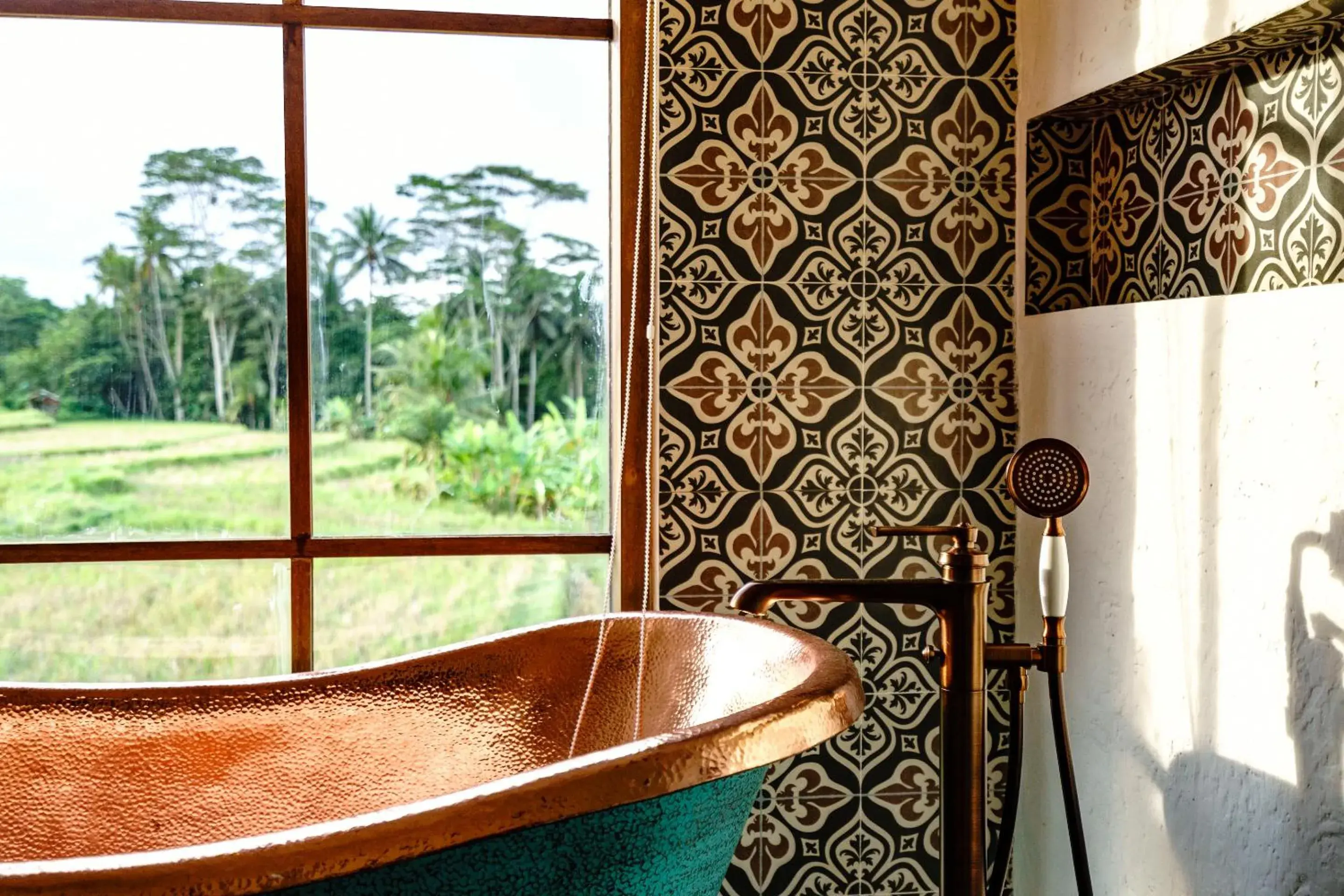 Bathroom in Elegant Tembaga by EVDEkimi Villa - A Modern Home with Panoramic Views and Pool Bathroom in Elegant Tembaga by EVDEkimi Villa - A Modern Home with Panoramic Views and Pool