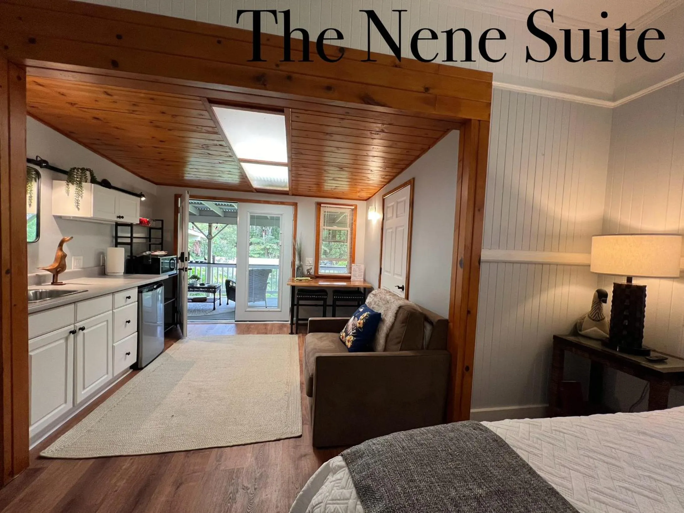 Bed in Aloha Junction Bed and Breakfast -Minutes away from Hawaii Volcanoes National Park