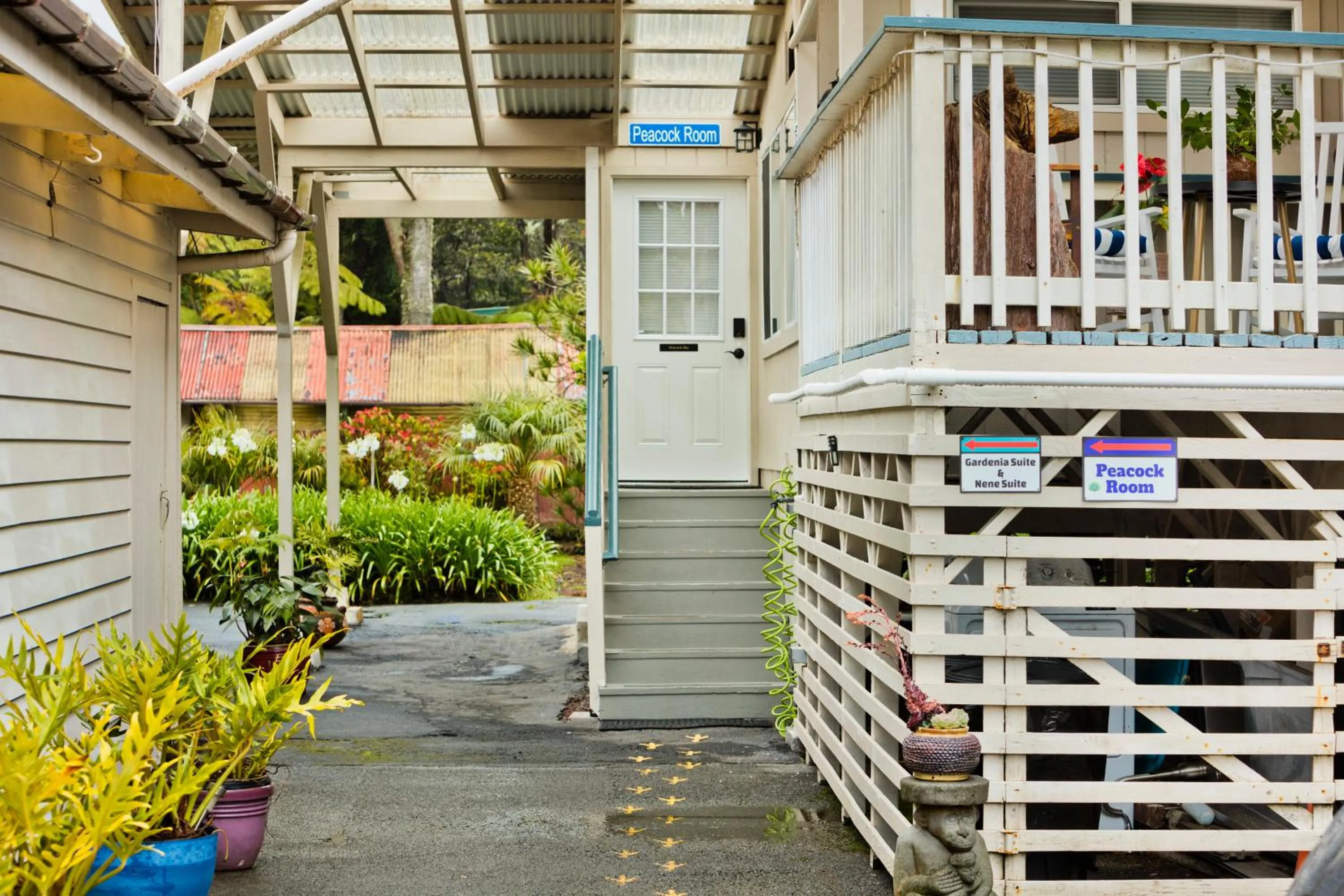 Facade/entrance in Aloha Junction Bed and Breakfast -Minutes away from Hawaii Volcanoes National Park