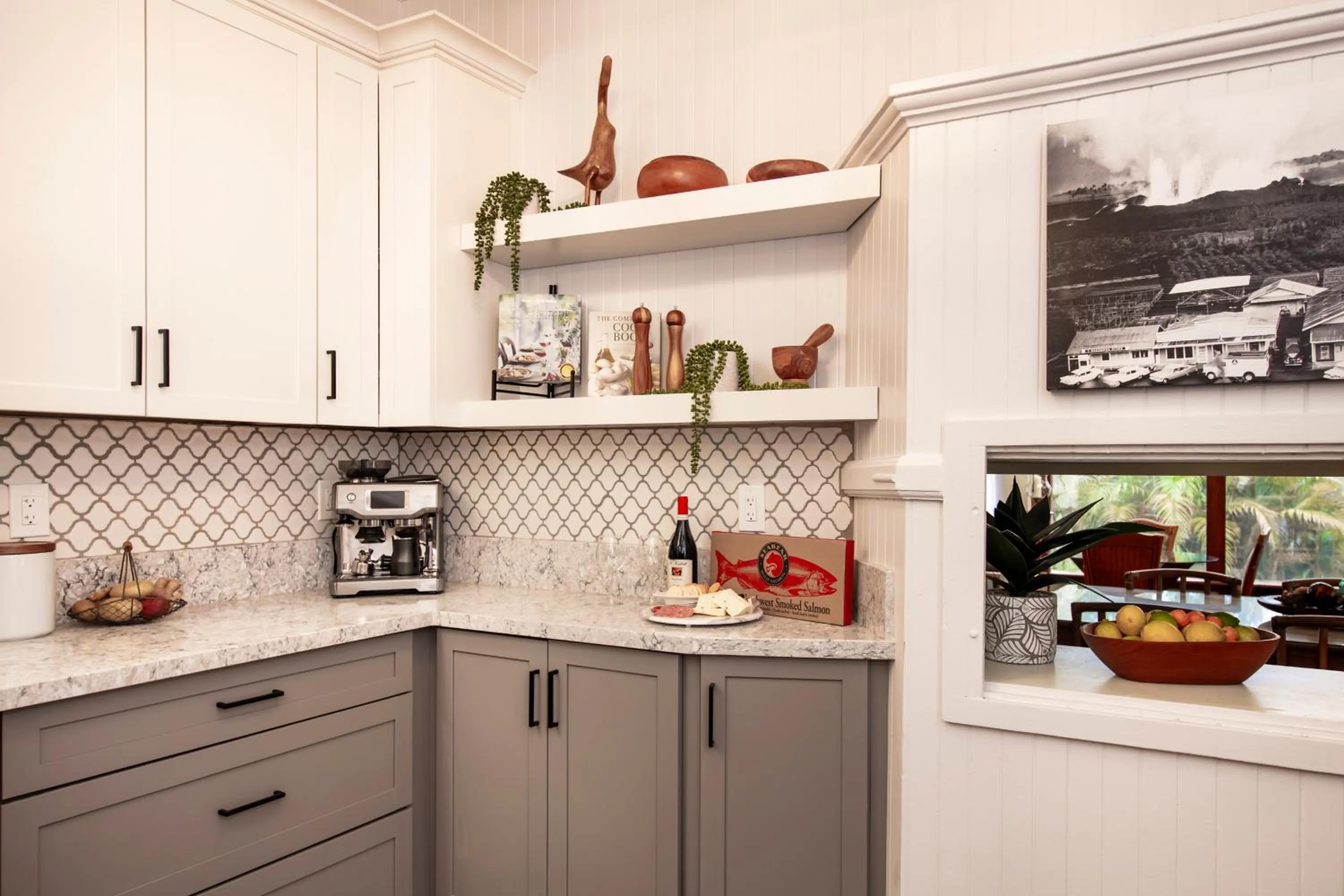 pet friendly in Aloha Junction Bed and Breakfast -Minutes away from Hawaii Volcanoes National Park