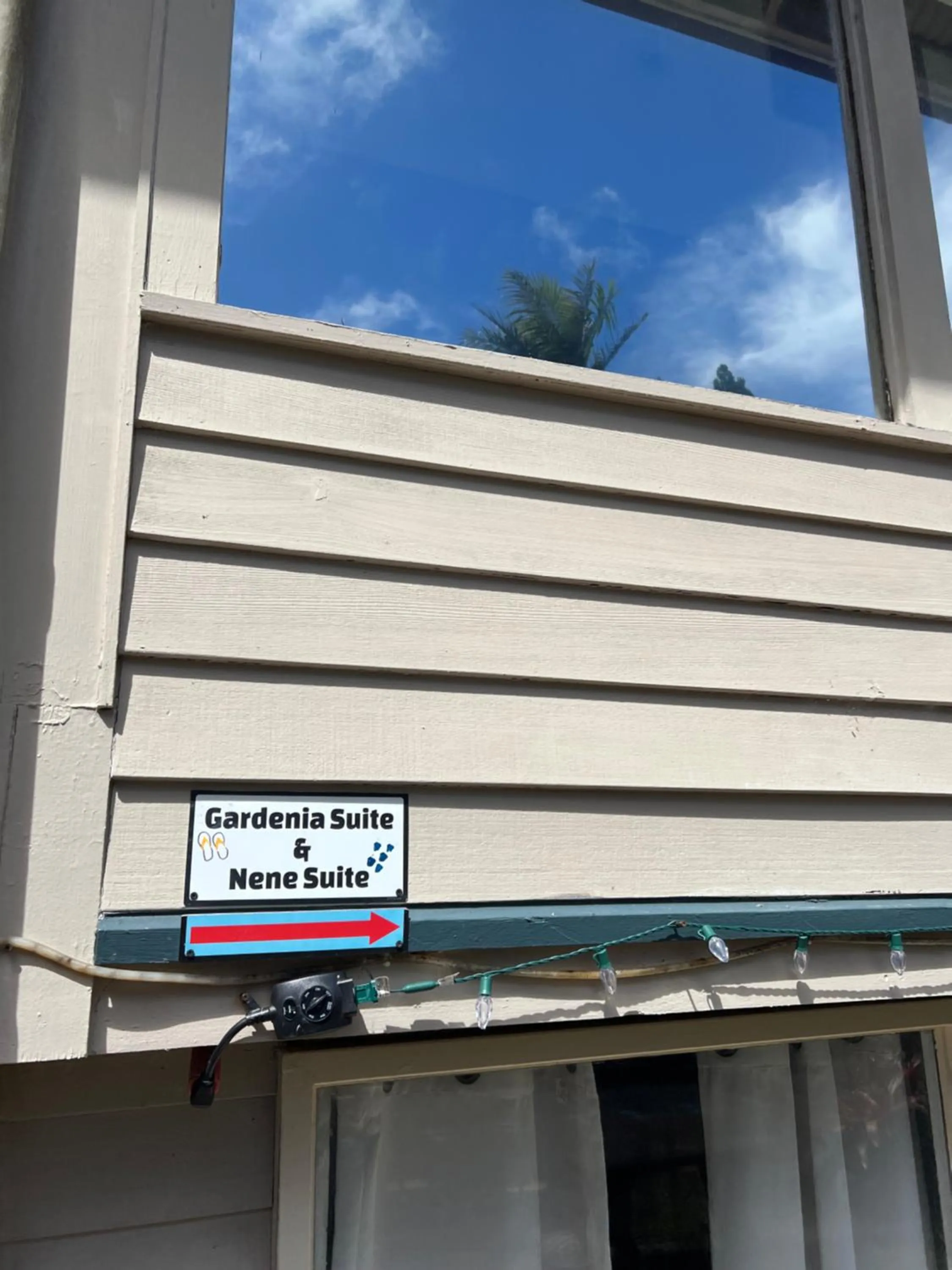 Property logo or sign in Aloha Junction Bed and Breakfast -Minutes away from Hawaii Volcanoes National Park