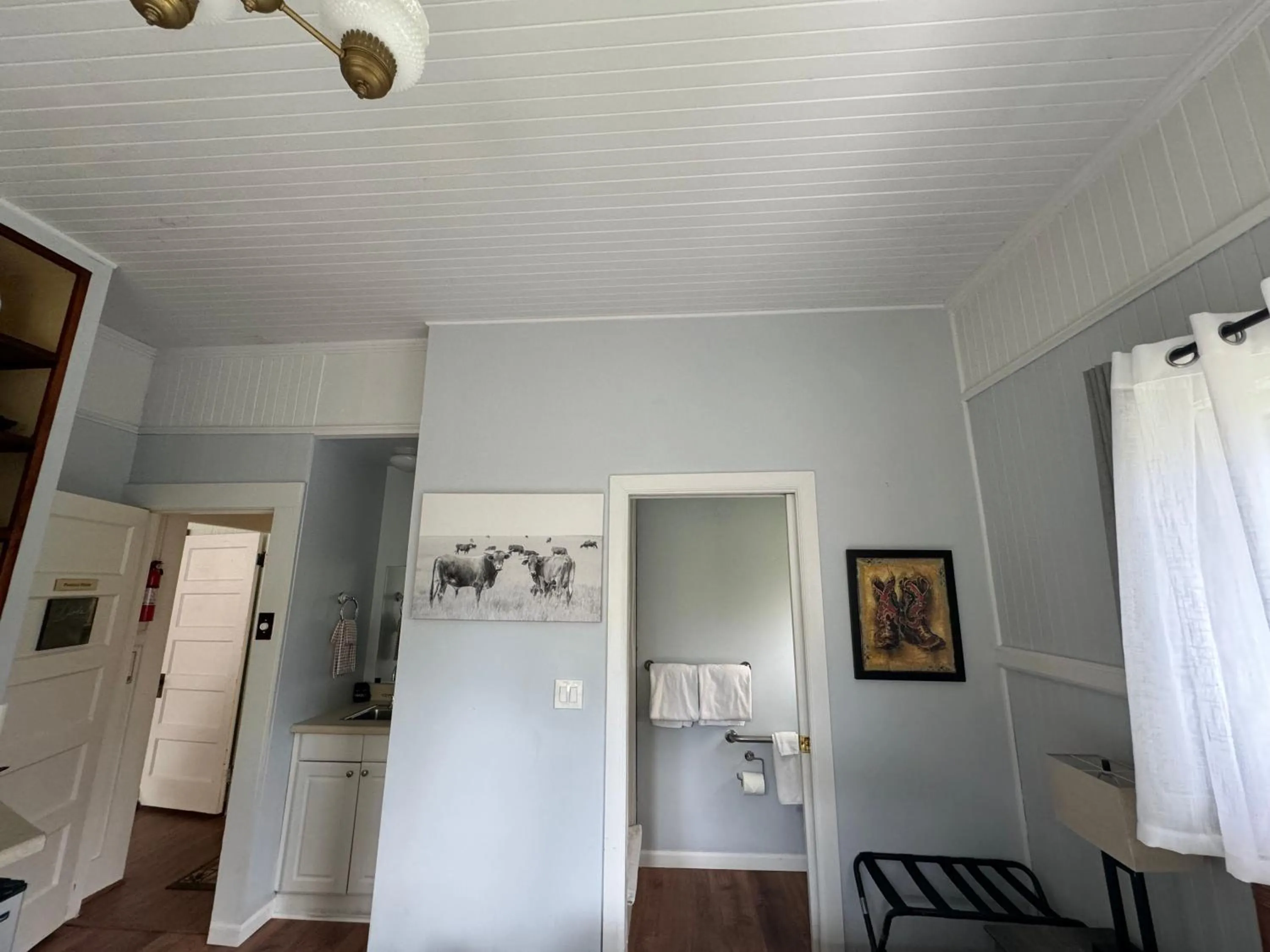 Aloha Junction Bed and Breakfast -Minutes away from Hawaii Volcanoes National Park