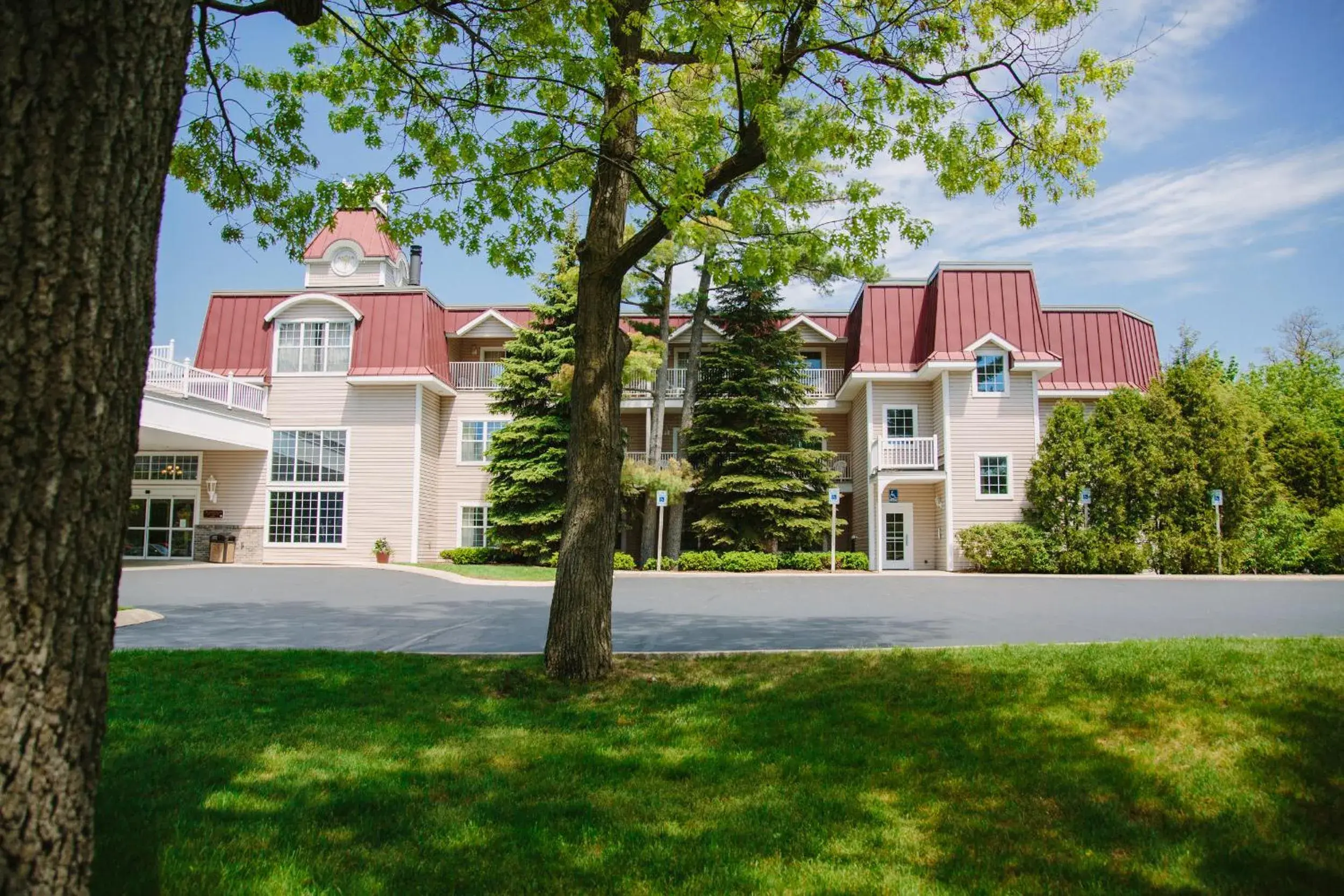 Facade/entrance, Garden in Bayshore Resort