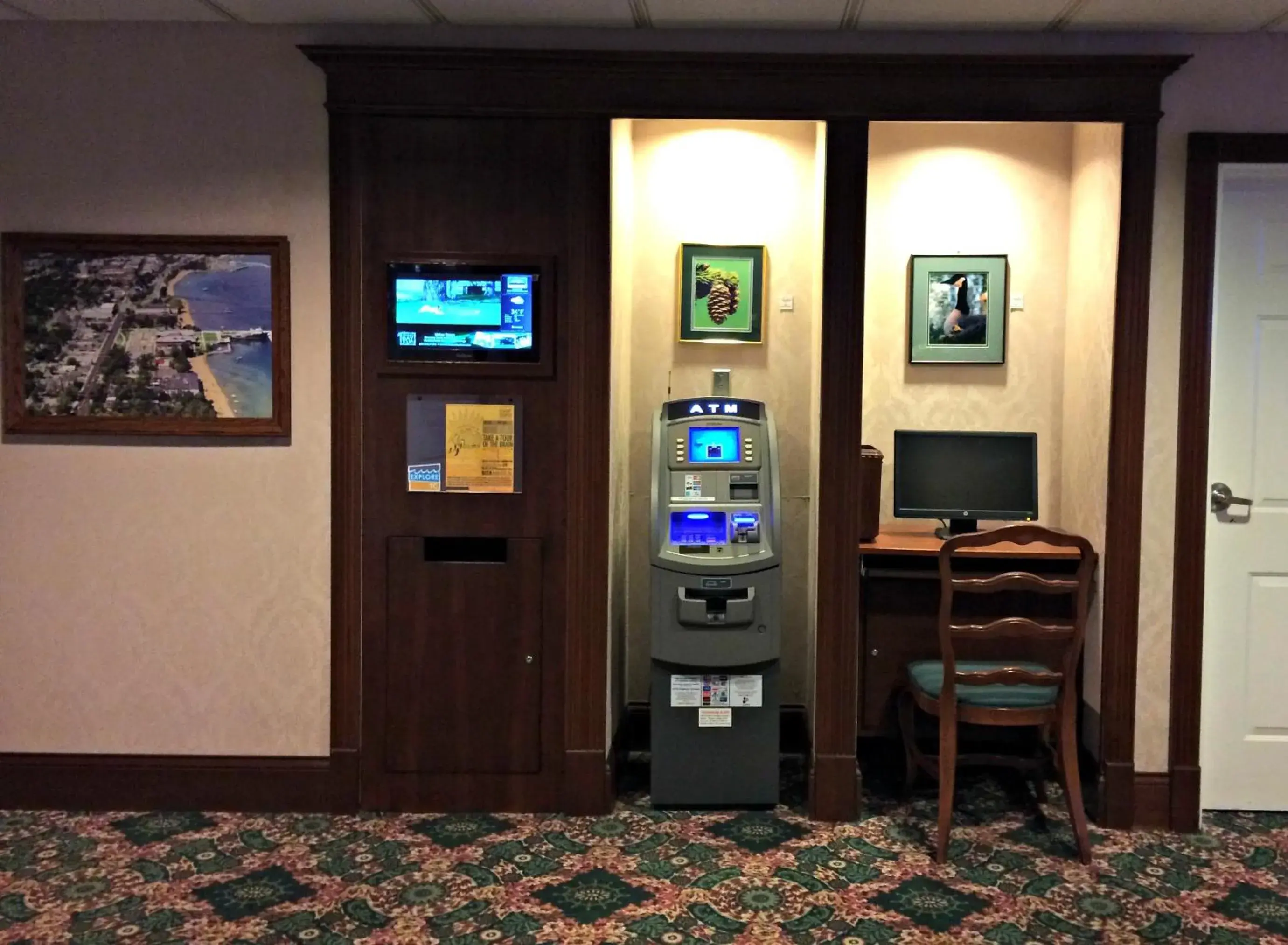 Business facilities, TV/Entertainment Center in Bayshore Resort