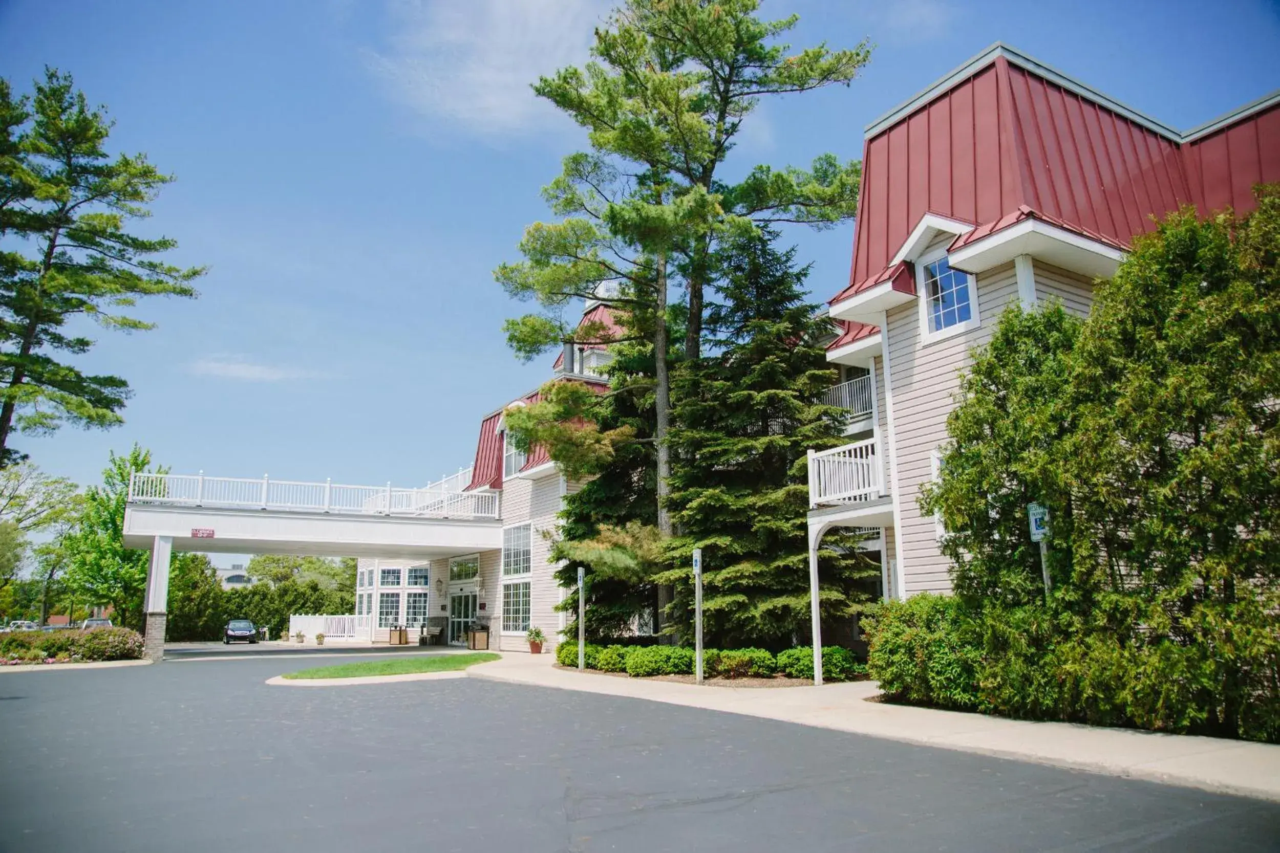 Facade/Entrance in Bayshore Resort