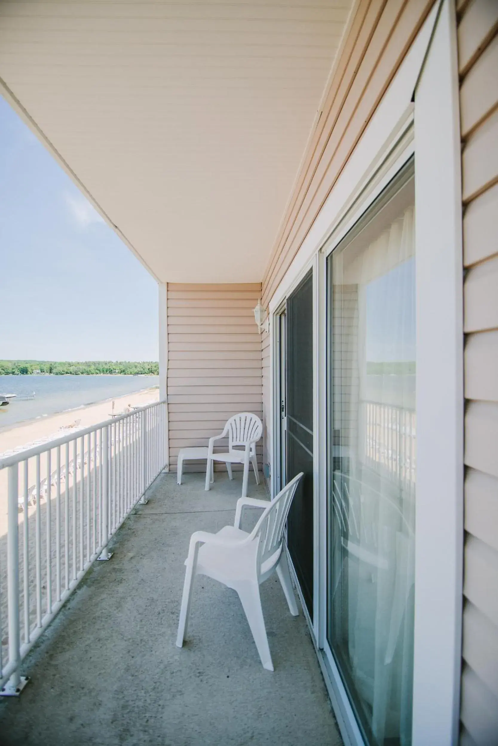 Day, Patio/Outdoor Area in Bayshore Resort