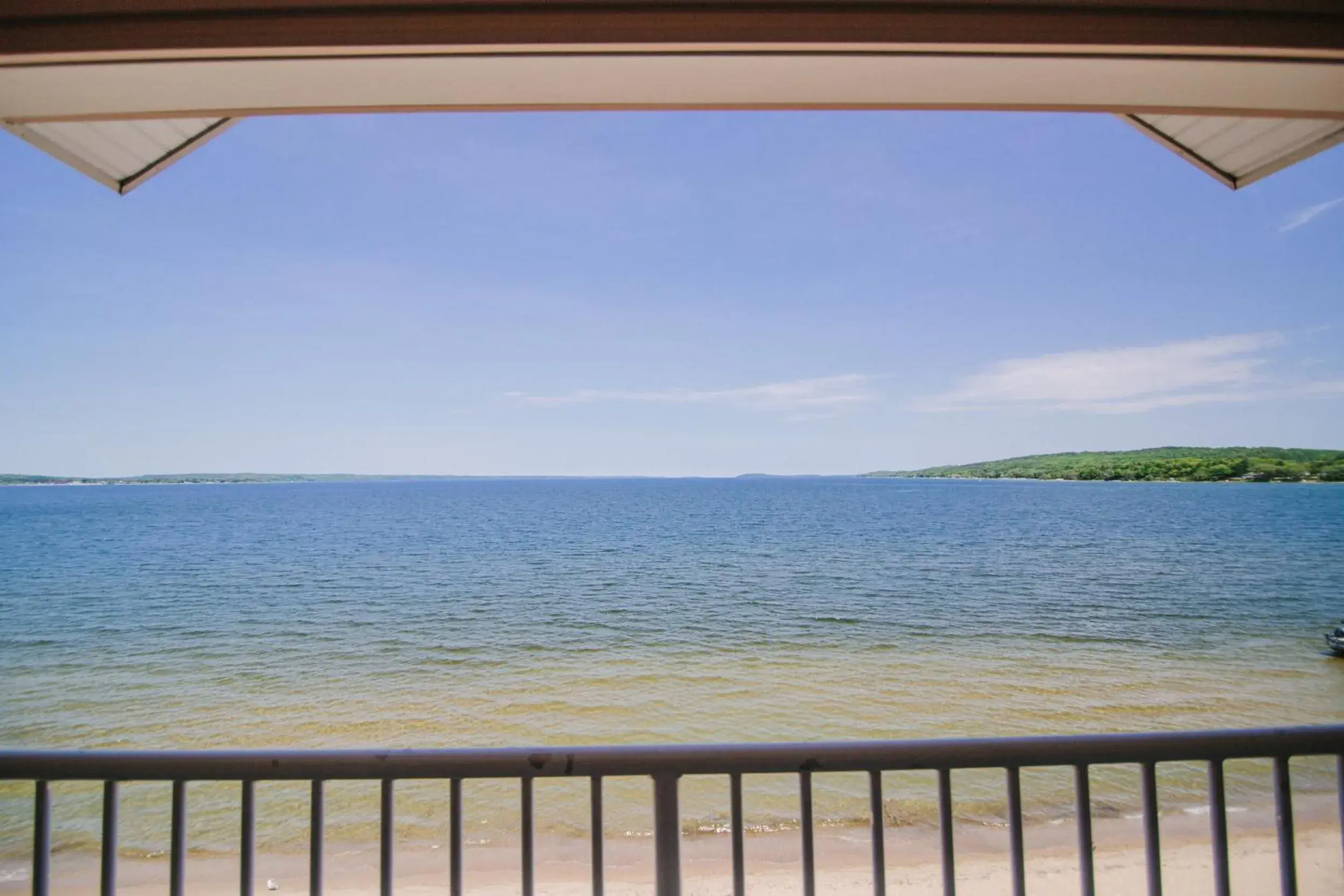 Natural landscape, Balcony/Terrace in Bayshore Resort