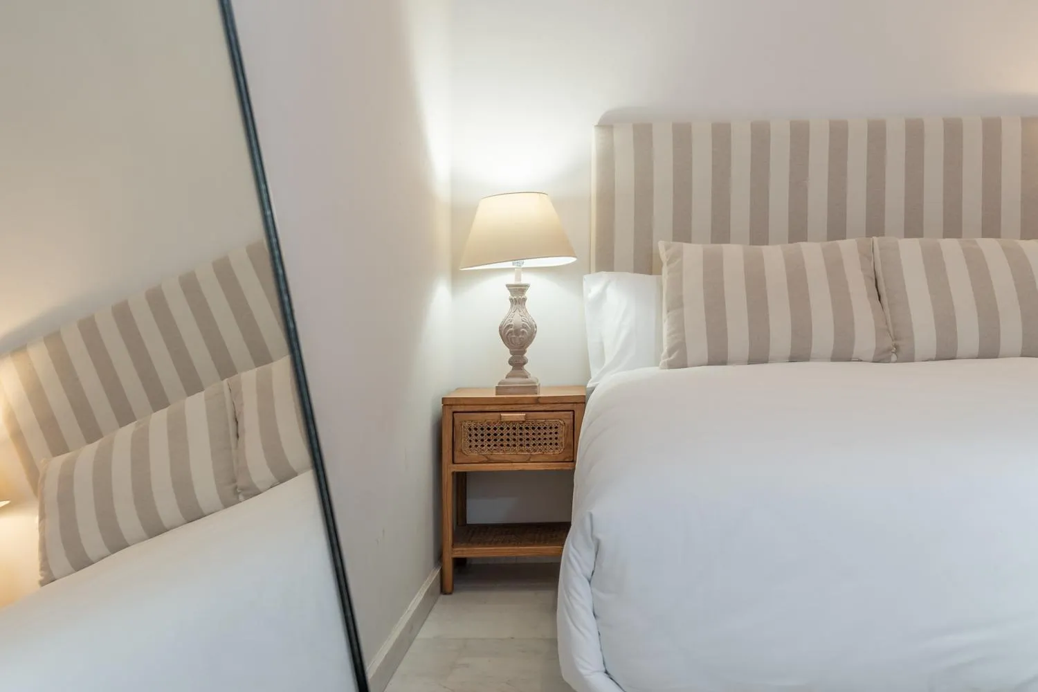 Bed in tuGuest Corazón de Granada Apartment