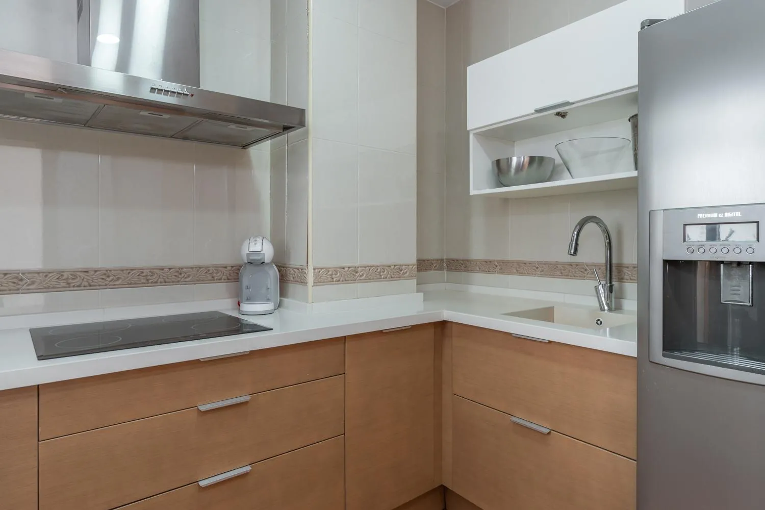Kitchen or kitchenette in tuGuest Corazón de Granada Apartment