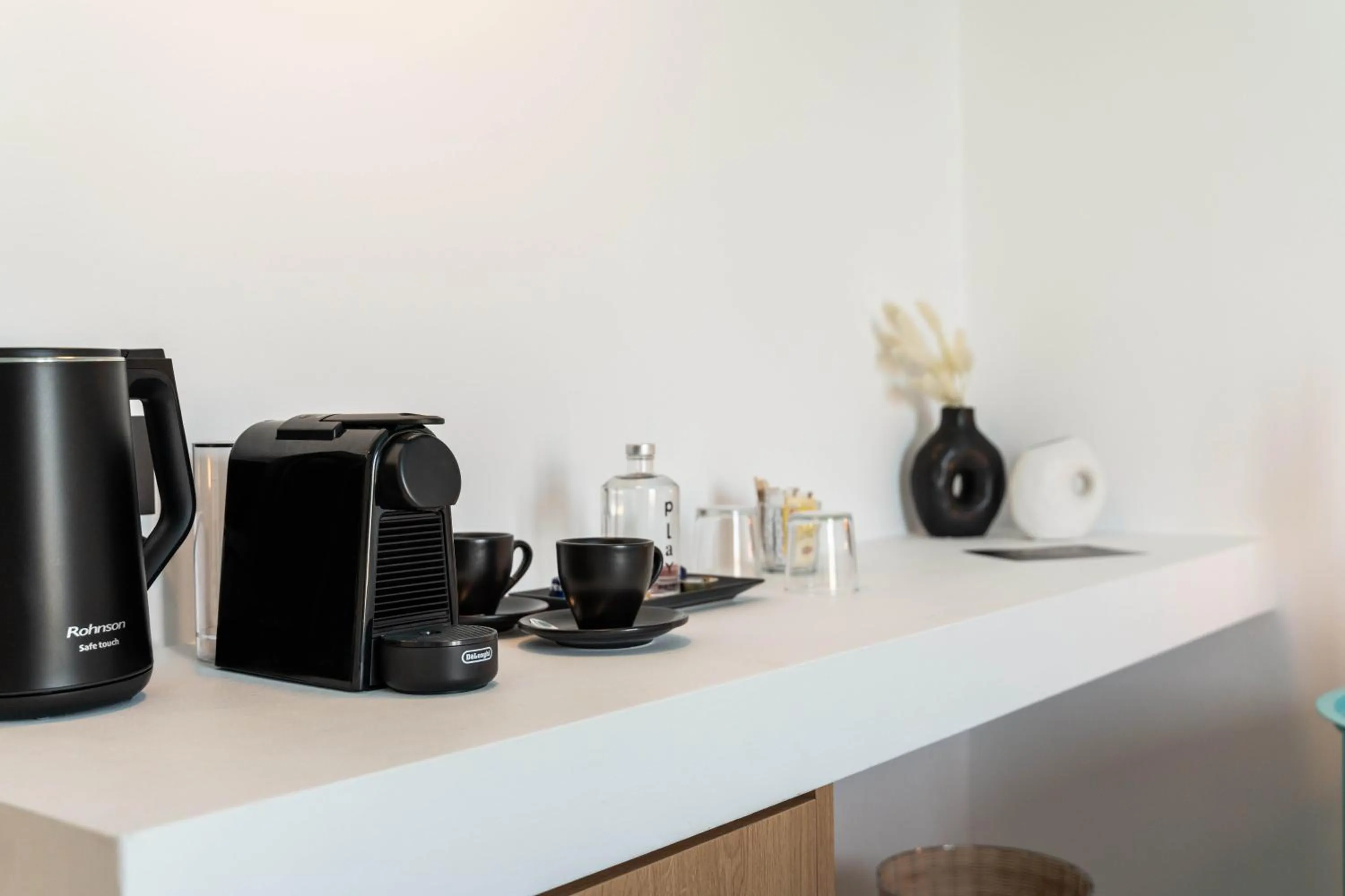 Coffee/tea facilities in Play Paros a member of Brown Hotels