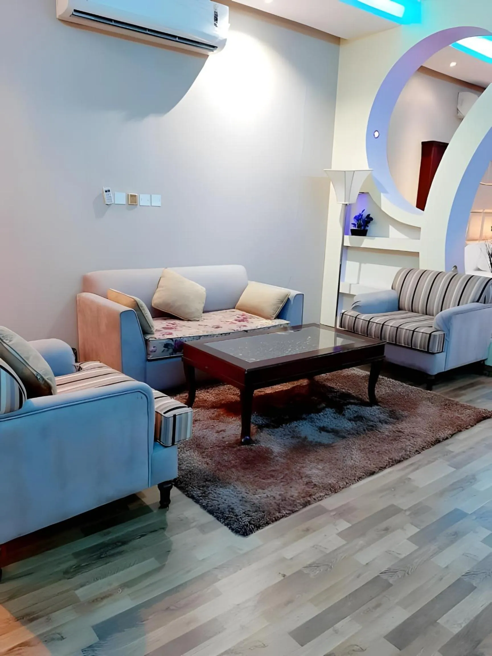 Living room in شقق أهلين ثلاثة للشقق المخدومة