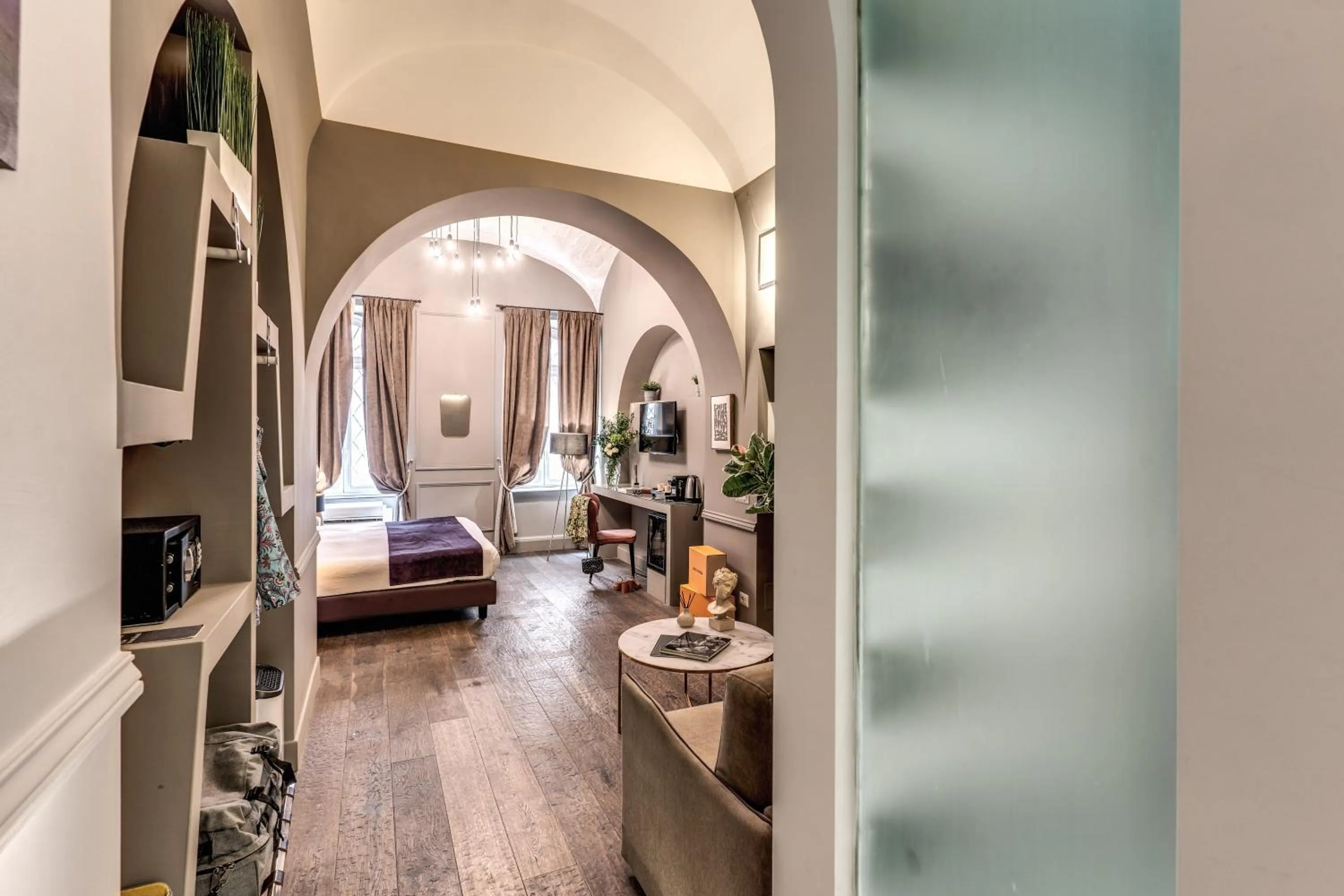 Photo of the whole room in Telier Tomacelli