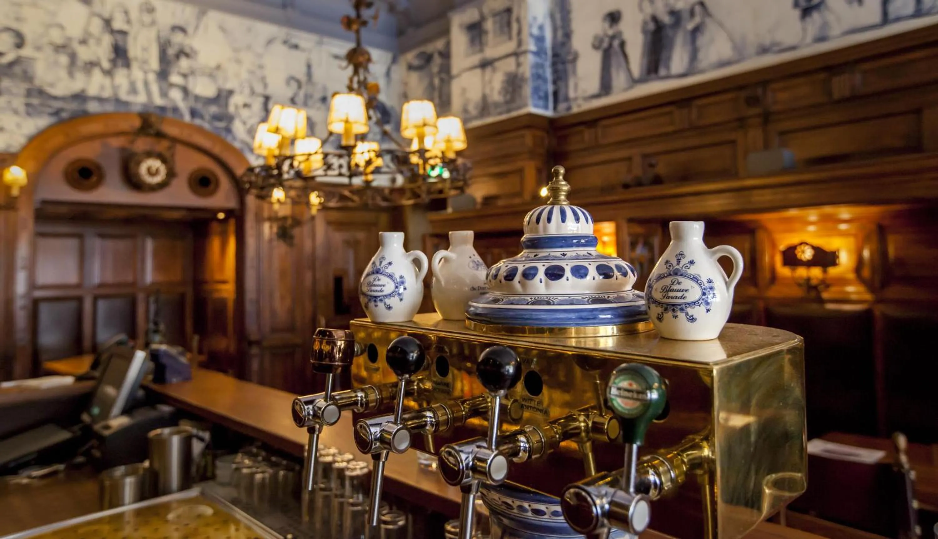 Lounge or bar in Hotel Die Port van Cleve