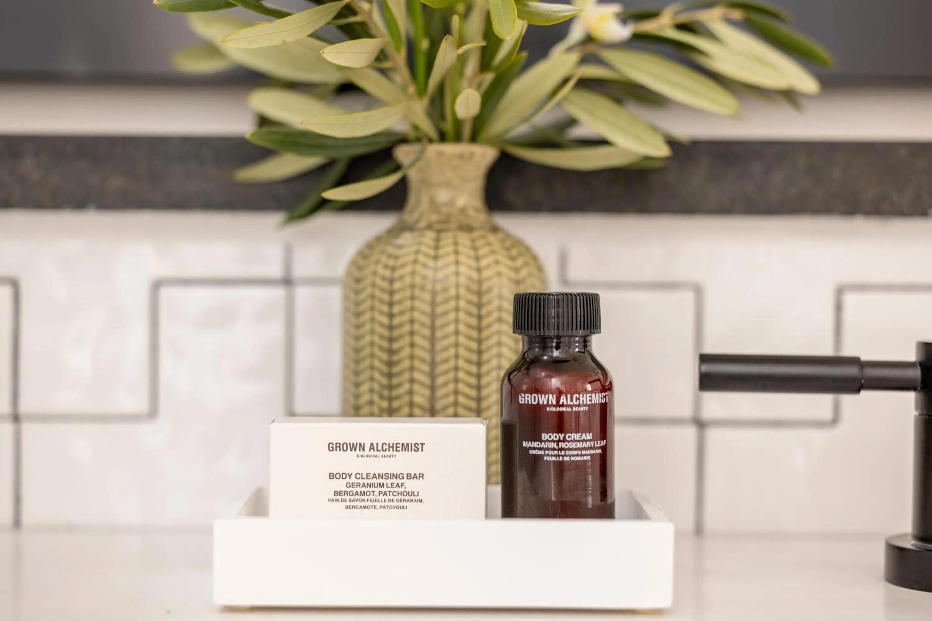 Bathroom in The Louis Hotel
