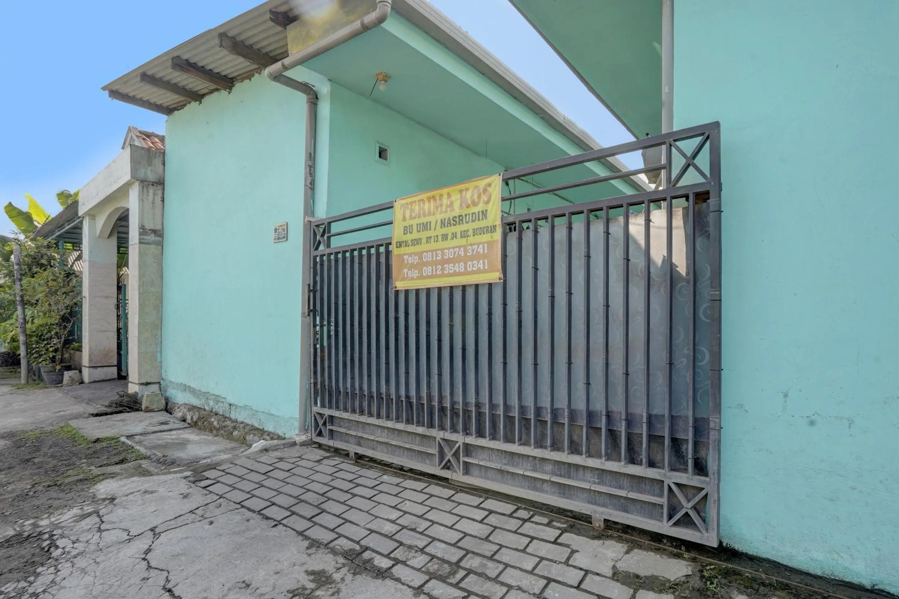 Facade/entrance in Hotel O Umi Homestay Syariah