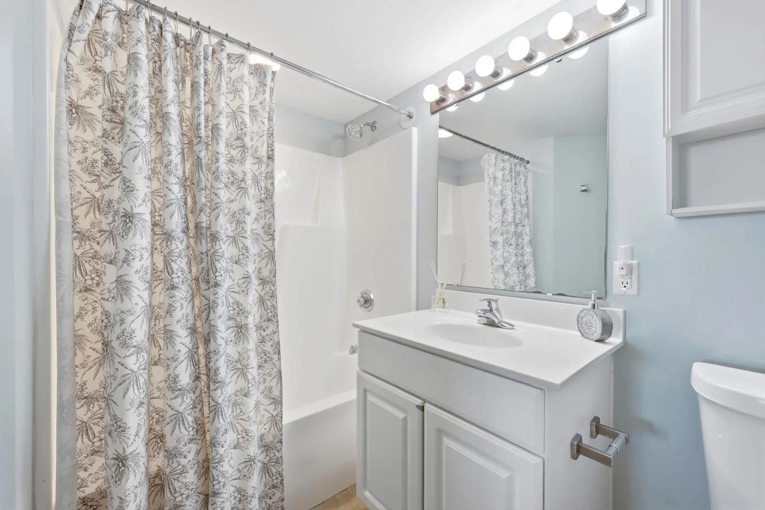 Ocean View All New Malibu Pointe Dream