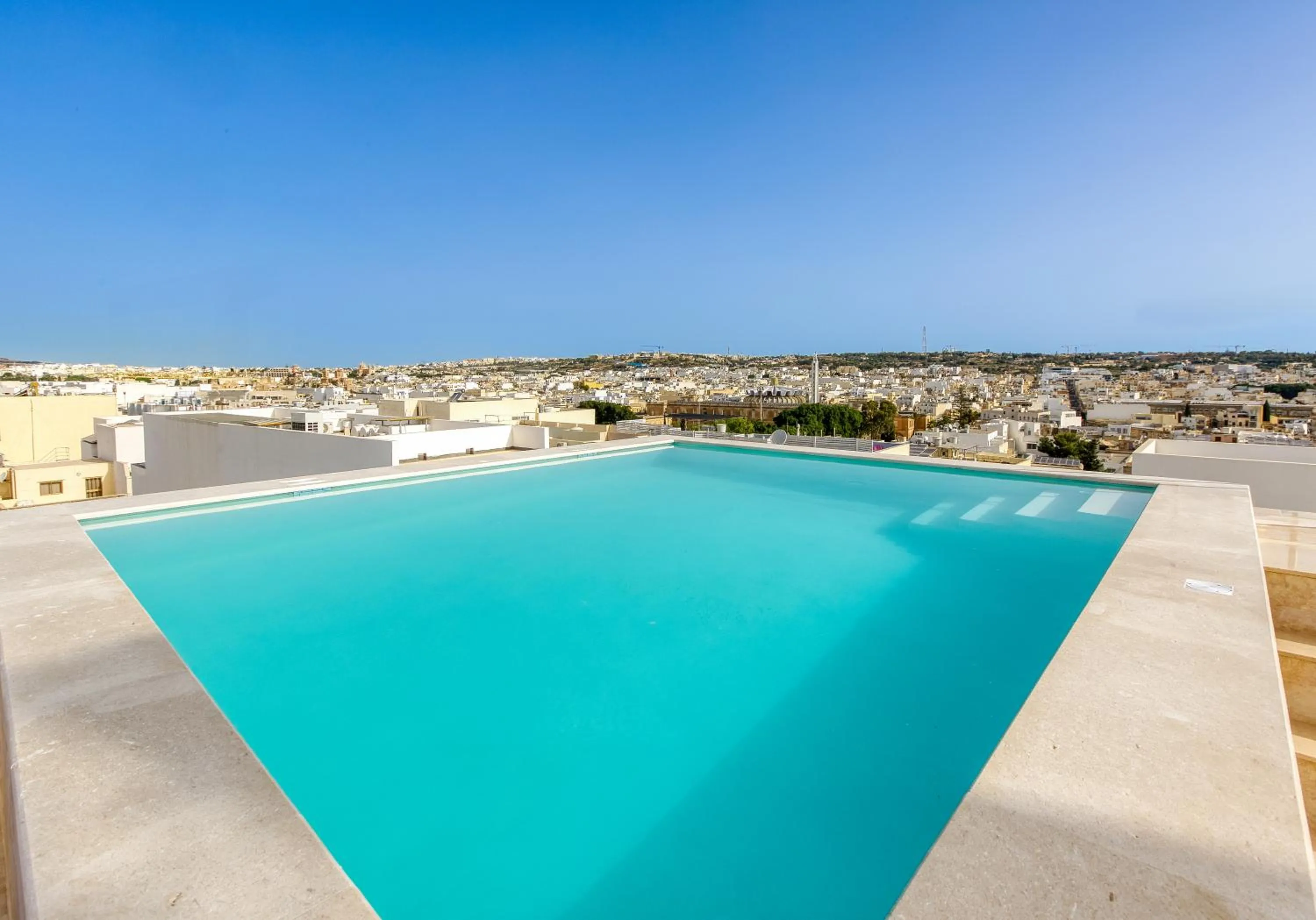 Swimming pool in Annitchka Mansions - Penthouse in central Malta