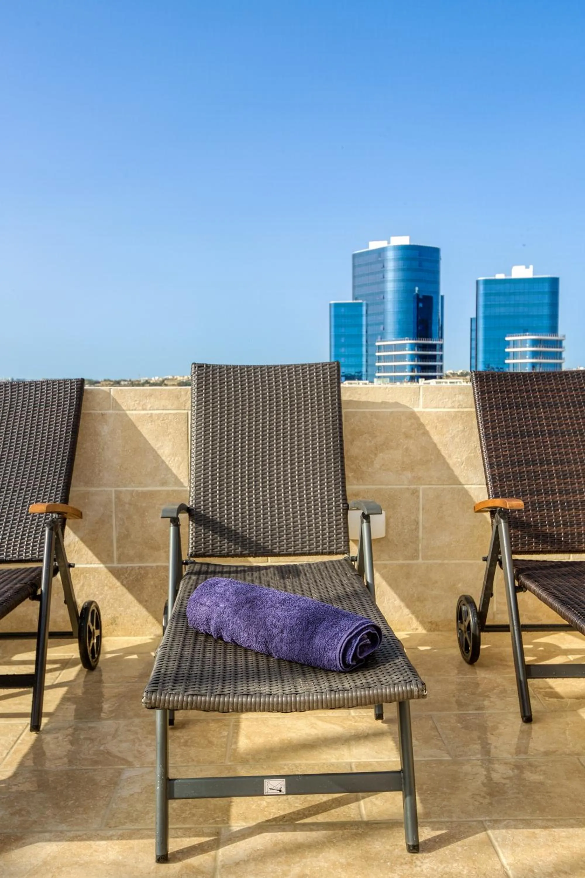 Annitchka Mansions - Penthouse in central Malta