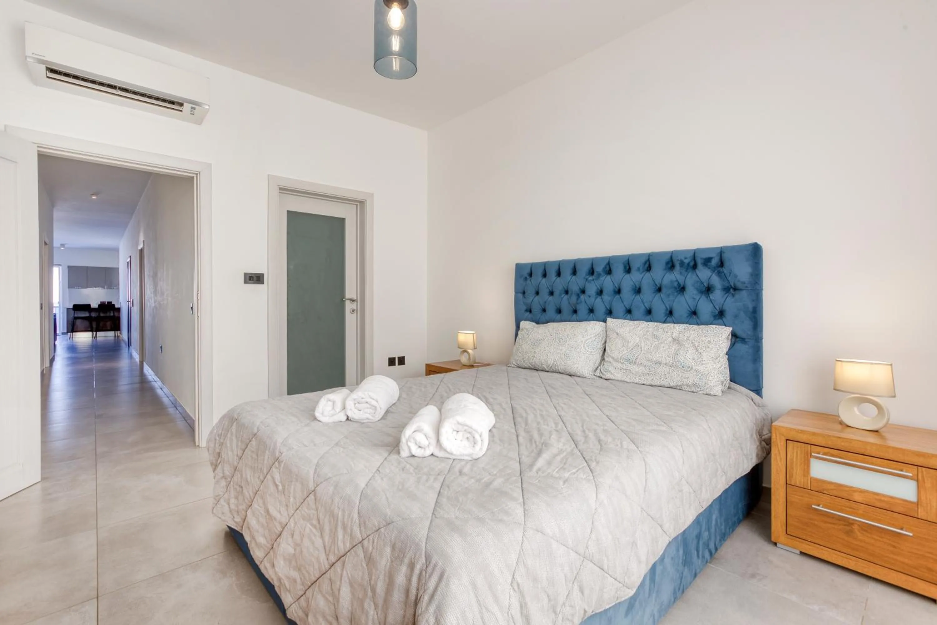 Bed in Annitchka Mansions - Penthouse in central Malta