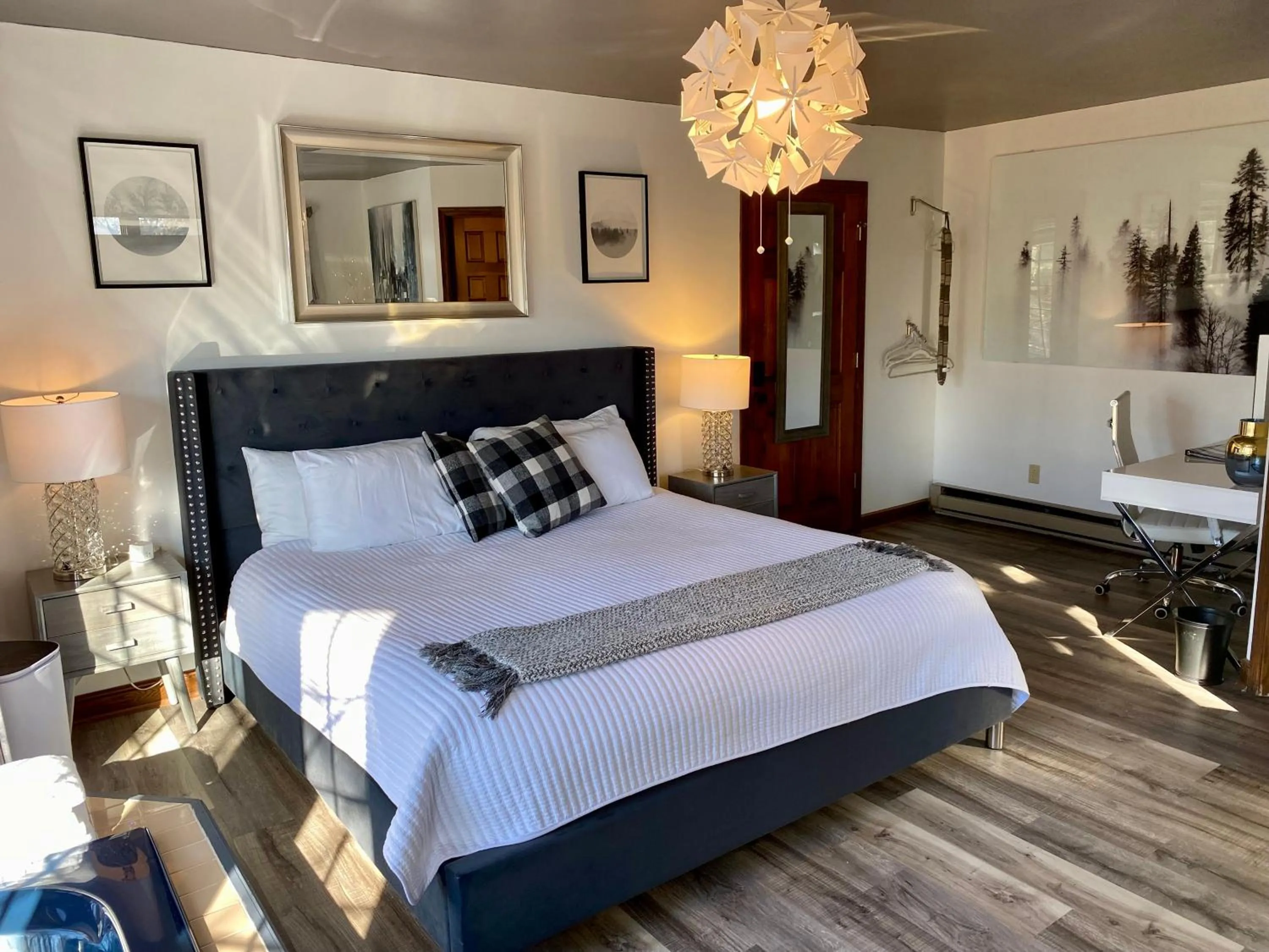 Bed in Otter Creek Eau Claire Altoona