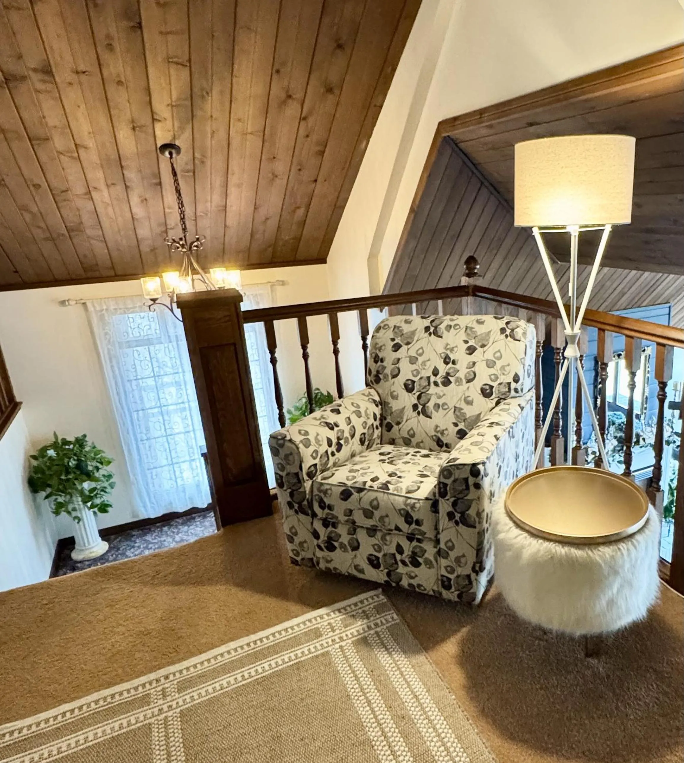 Seating area in Otter Creek Eau Claire Altoona