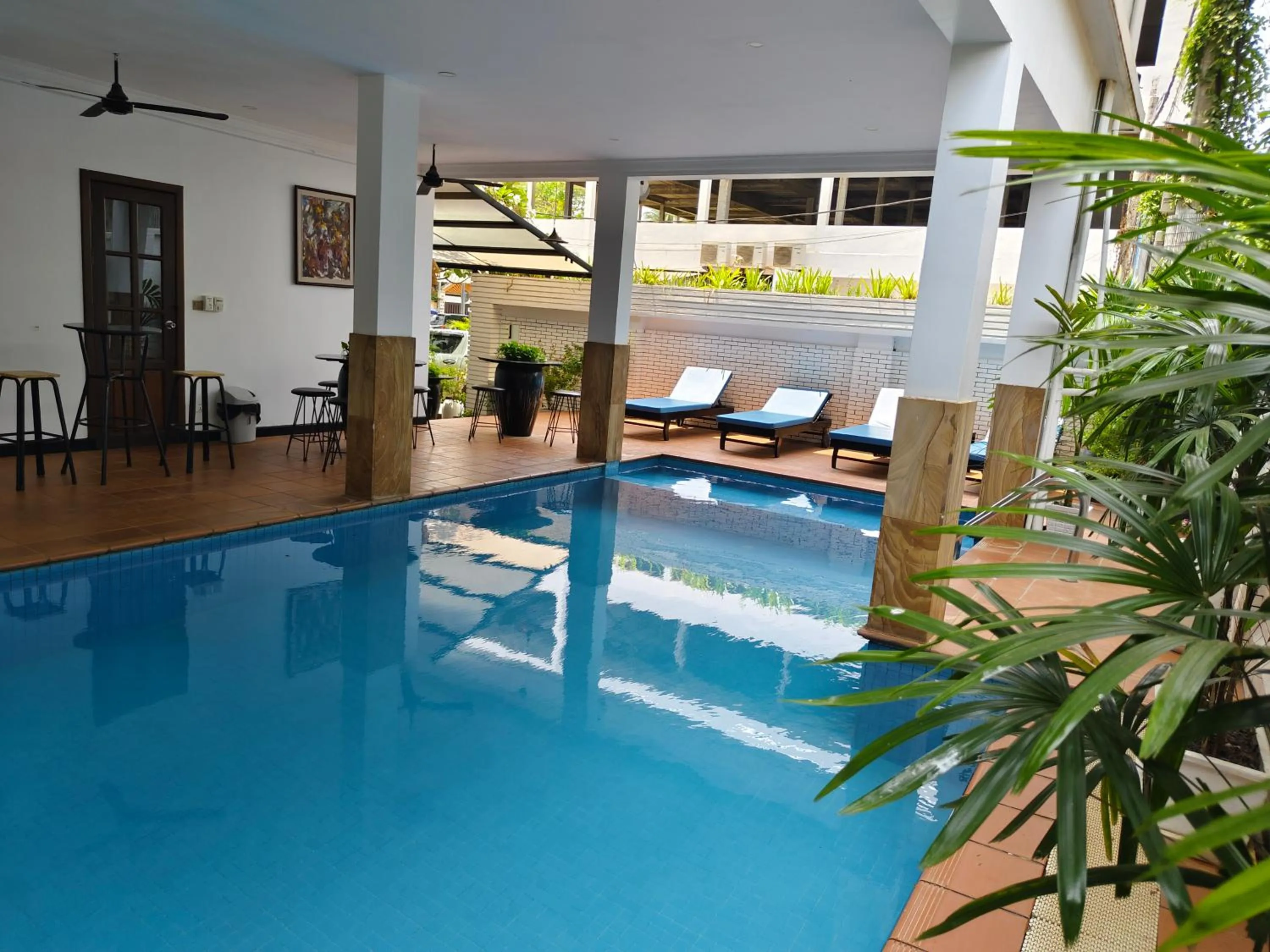 Pool view in Bodee Corner