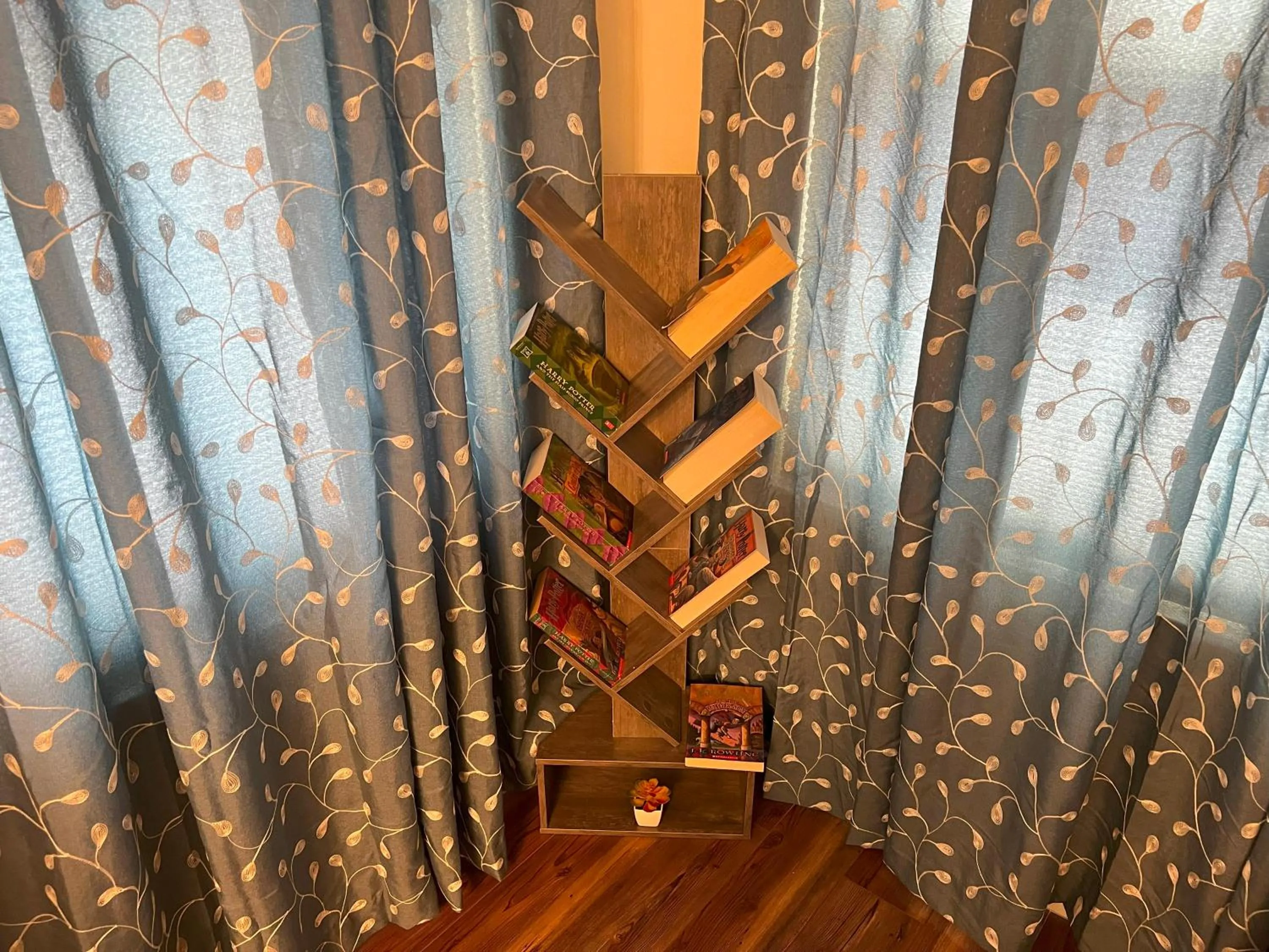 Property building in Magical Castle Near Theme Parks