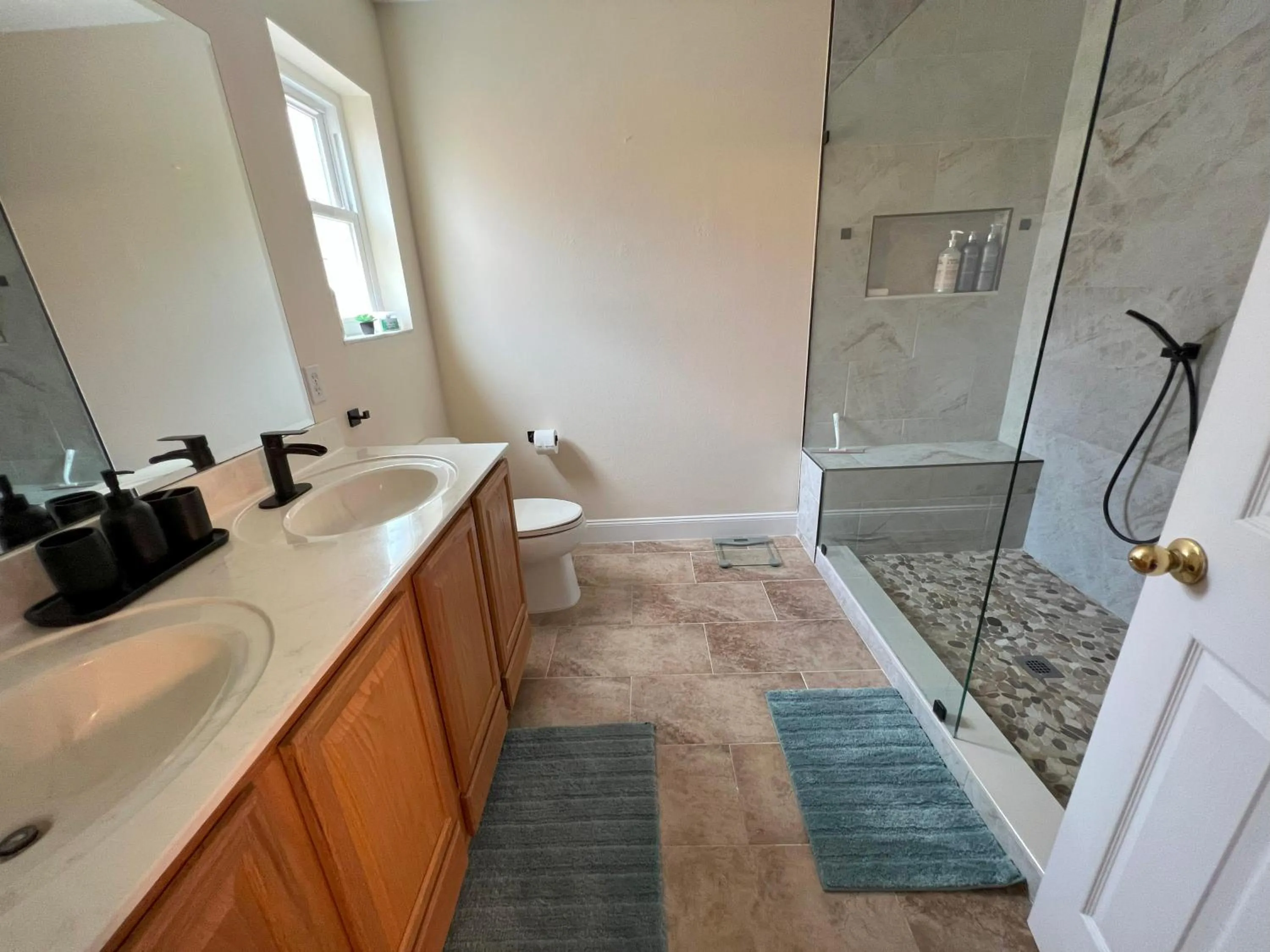 Shower in Magical Castle Near Theme Parks